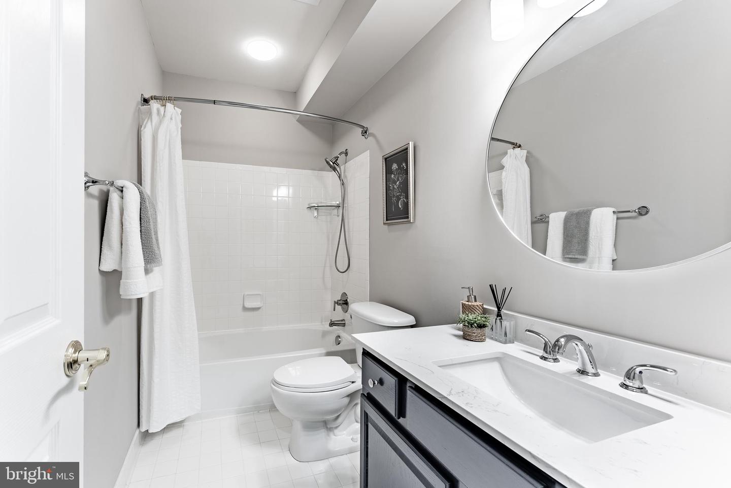 4579 WHITTEMORE PL #1242, FAIRFAX, Virginia 22030, 3 Bedrooms Bedrooms, ,2 BathroomsBathrooms,Residential,For sale,4579 WHITTEMORE PL #1242,VAFX2267328 MLS # VAFX2267328