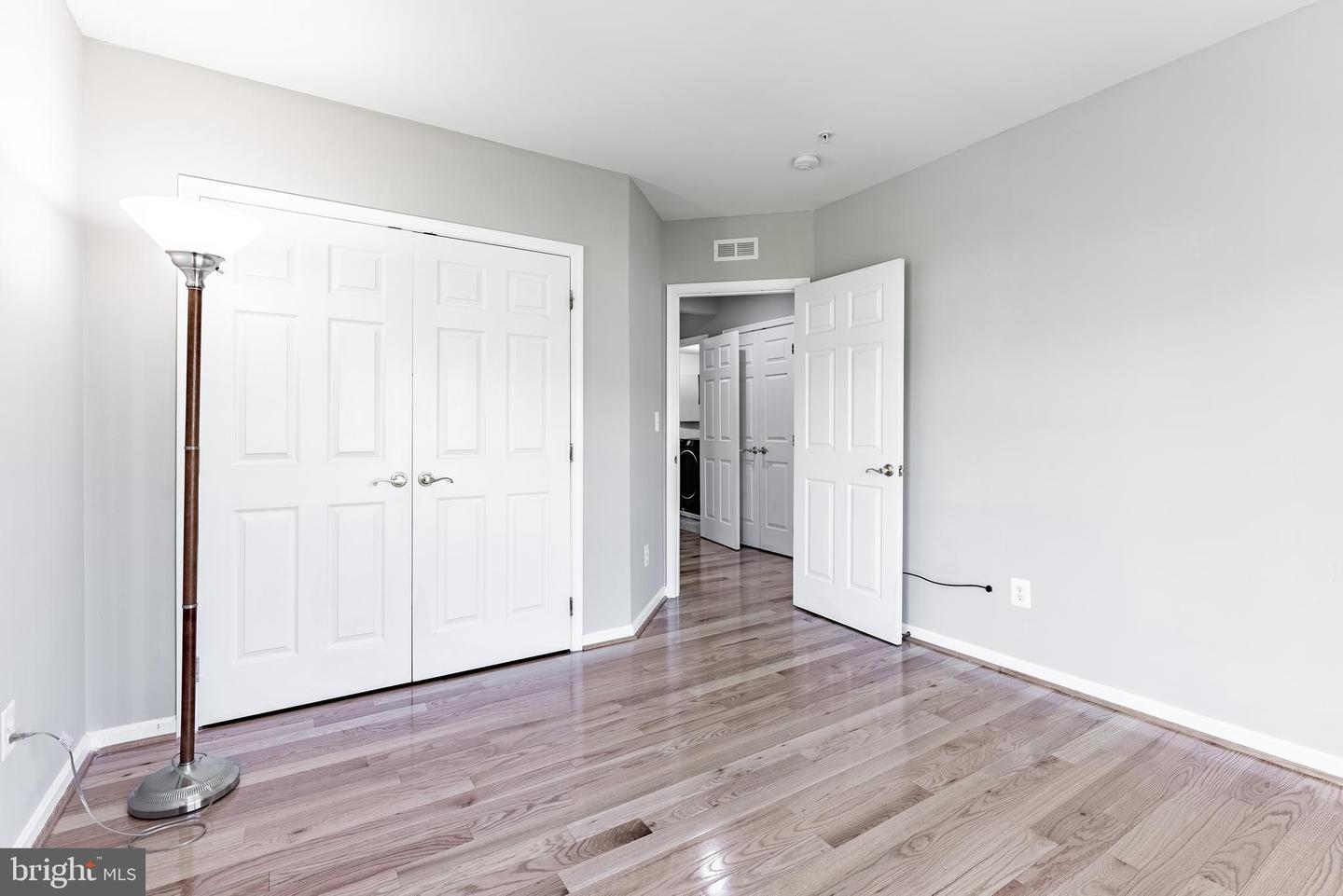 4579 WHITTEMORE PL #1242, FAIRFAX, Virginia 22030, 3 Bedrooms Bedrooms, ,2 BathroomsBathrooms,Residential,For sale,4579 WHITTEMORE PL #1242,VAFX2267328 MLS # VAFX2267328