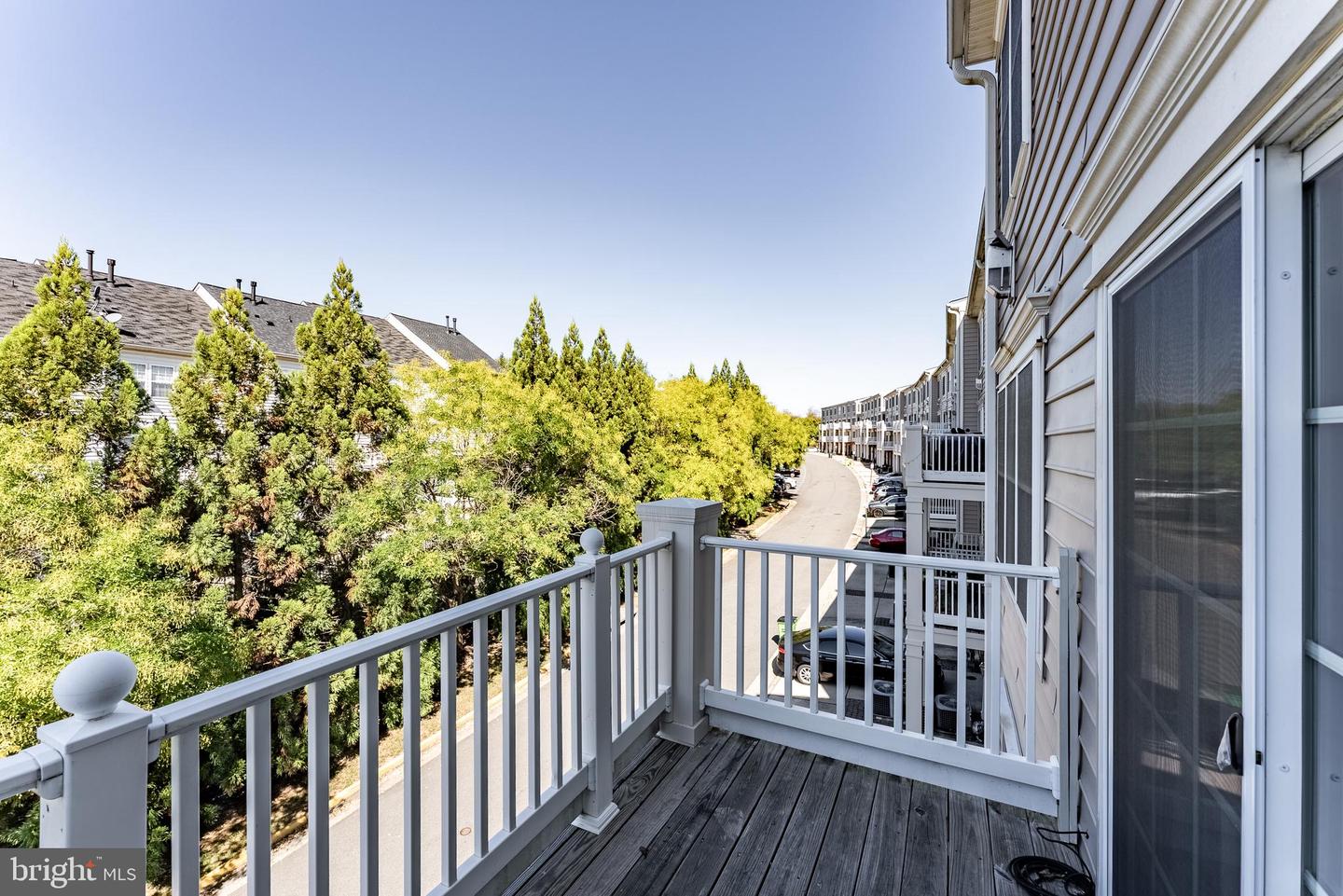 4579 WHITTEMORE PL #1242, FAIRFAX, Virginia 22030, 3 Bedrooms Bedrooms, ,2 BathroomsBathrooms,Residential,For sale,4579 WHITTEMORE PL #1242,VAFX2267328 MLS # VAFX2267328