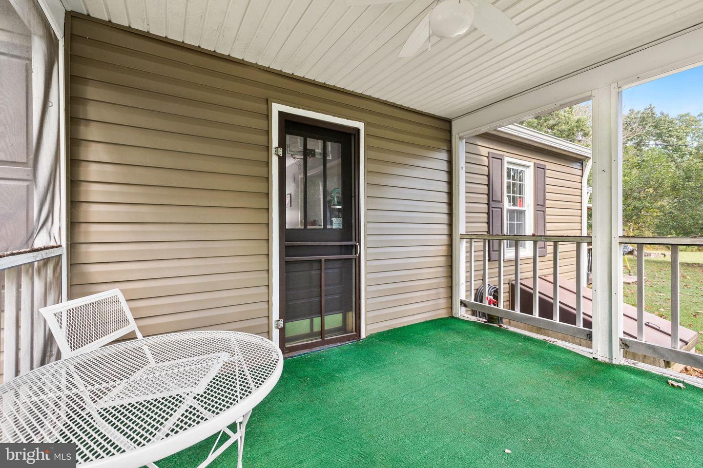 4440 DUMFRIES RD, CATLETT, Virginia 20119, 3 Bedrooms Bedrooms, 4 Rooms Rooms,1 BathroomBathrooms,Residential,For sale,4440 DUMFRIES RD,VAFQ2018342 MLS # VAFQ2018342