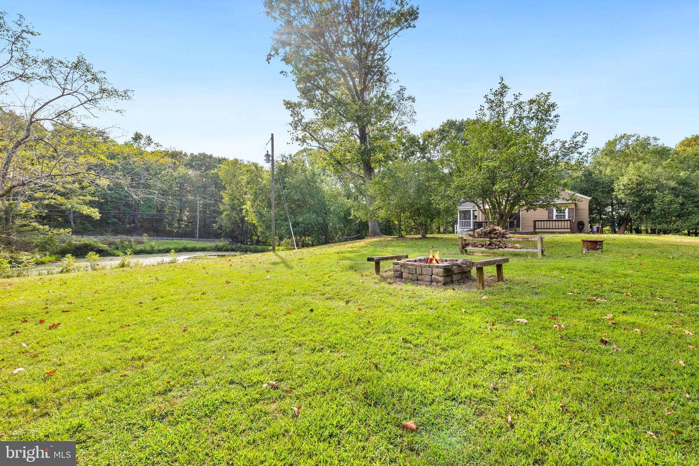 4440 DUMFRIES RD, CATLETT, Virginia 20119, 3 Bedrooms Bedrooms, 4 Rooms Rooms,1 BathroomBathrooms,Residential,For sale,4440 DUMFRIES RD,VAFQ2018342 MLS # VAFQ2018342