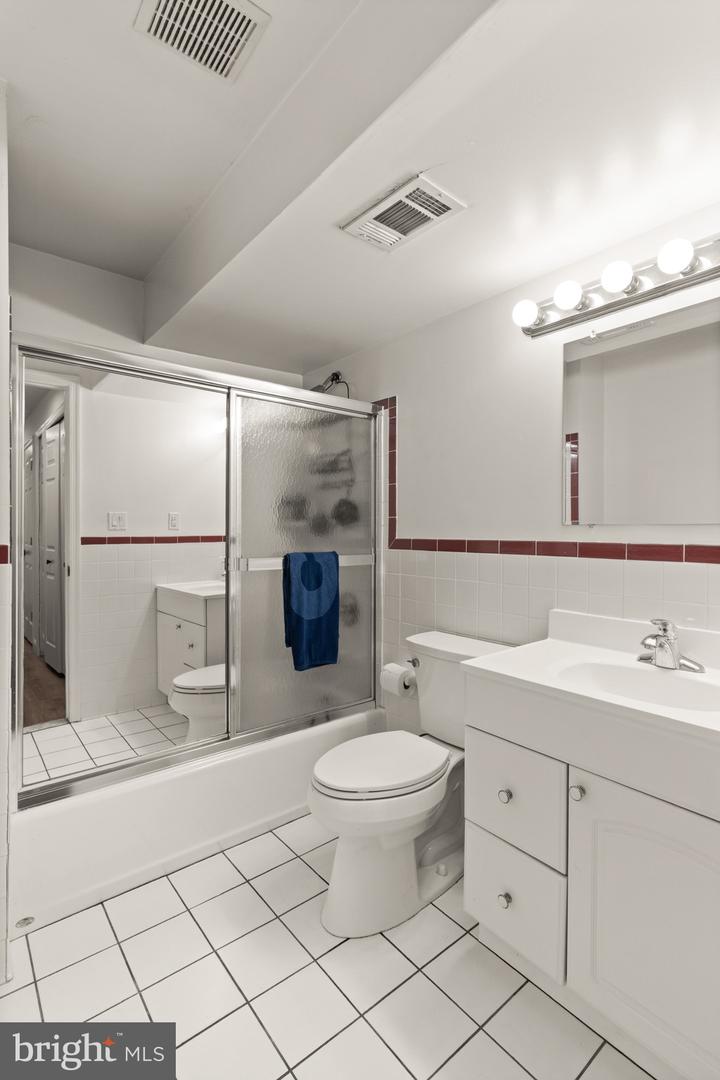 9305 SHANNON ST, MANASSAS PARK, Virginia 20111, 3 Bedrooms Bedrooms, ,3 BathroomsBathrooms,Residential,For sale,9305 SHANNON ST,VAMP2003332 MLS # VAMP2003332
