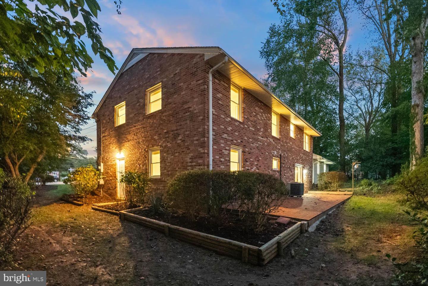 8929 CHELTONHAM PL, ANNANDALE, Virginia 22003, 4 Bedrooms Bedrooms, ,3 BathroomsBathrooms,Residential,For sale,8929 CHELTONHAM PL,VAFX2267950 MLS # VAFX2267950