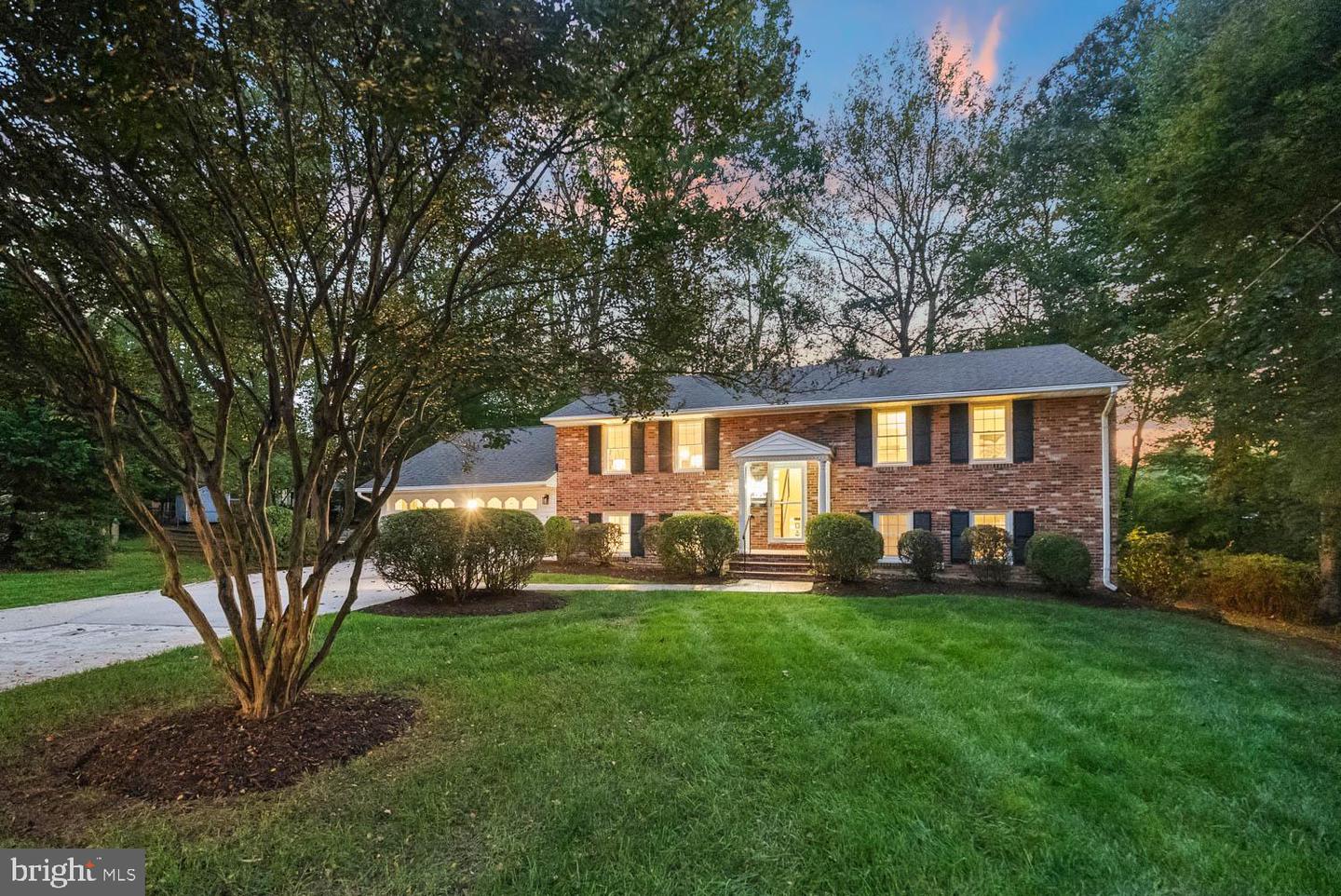 8929 CHELTONHAM PL, ANNANDALE, Virginia 22003, 4 Bedrooms Bedrooms, ,3 BathroomsBathrooms,Residential,For sale,8929 CHELTONHAM PL,VAFX2267950 MLS # VAFX2267950