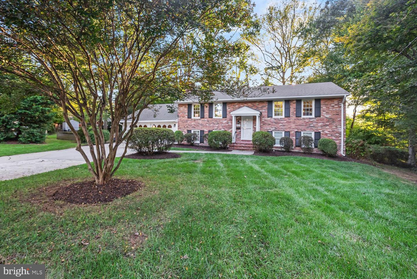 8929 CHELTONHAM PL, ANNANDALE, Virginia 22003, 4 Bedrooms Bedrooms, ,3 BathroomsBathrooms,Residential,For sale,8929 CHELTONHAM PL,VAFX2267950 MLS # VAFX2267950