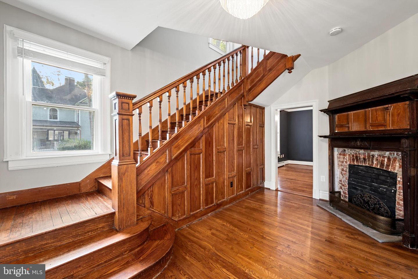 250 W MAIN ST, PURCELLVILLE, Virginia 20132, 5 Bedrooms Bedrooms, ,3 BathroomsBathrooms,Residential,For sale,250 W MAIN ST,VALO2107082 MLS # VALO2107082