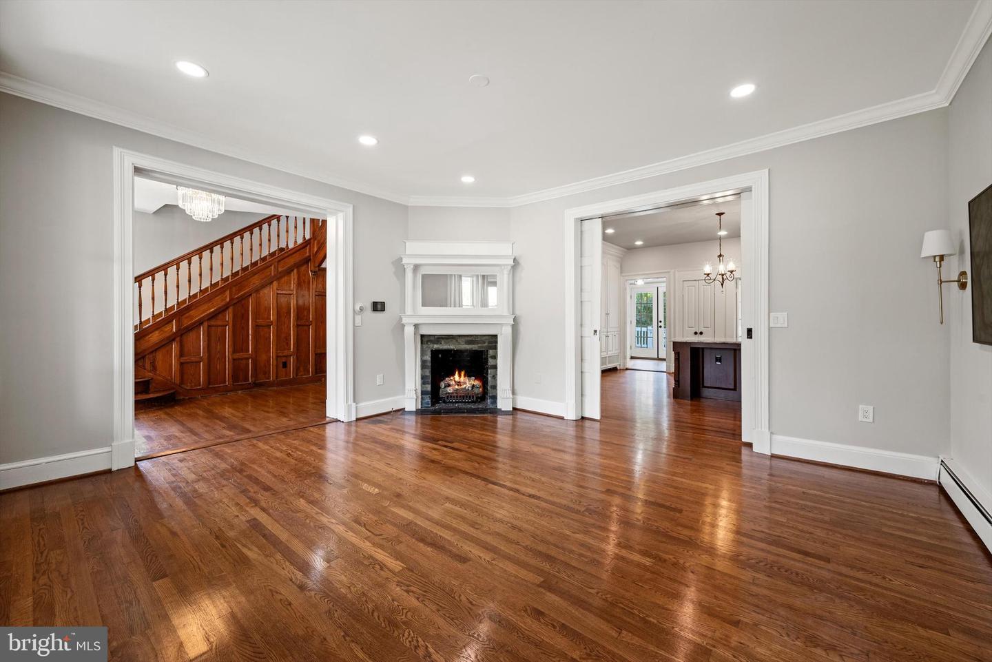 250 W MAIN ST, PURCELLVILLE, Virginia 20132, 5 Bedrooms Bedrooms, ,3 BathroomsBathrooms,Residential,For sale,250 W MAIN ST,VALO2107082 MLS # VALO2107082