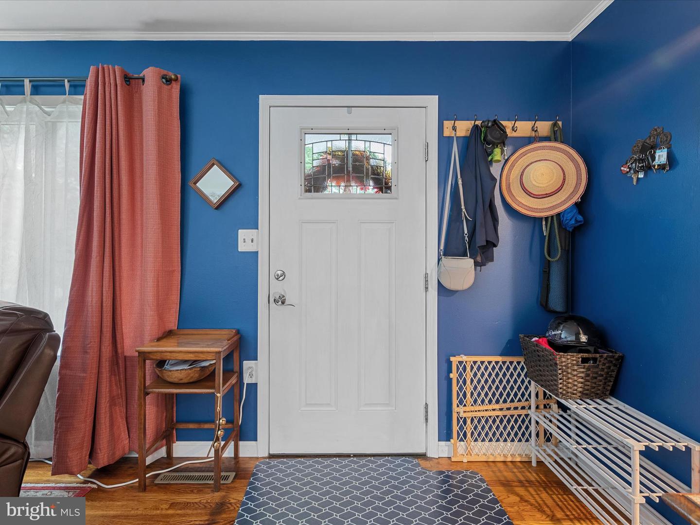 387 E PALL MALL ST, WINCHESTER, Virginia 22601, 3 Bedrooms Bedrooms, ,1 BathroomBathrooms,Residential,For sale,387 E PALL MALL ST,VAWI2009096 MLS # VAWI2009096