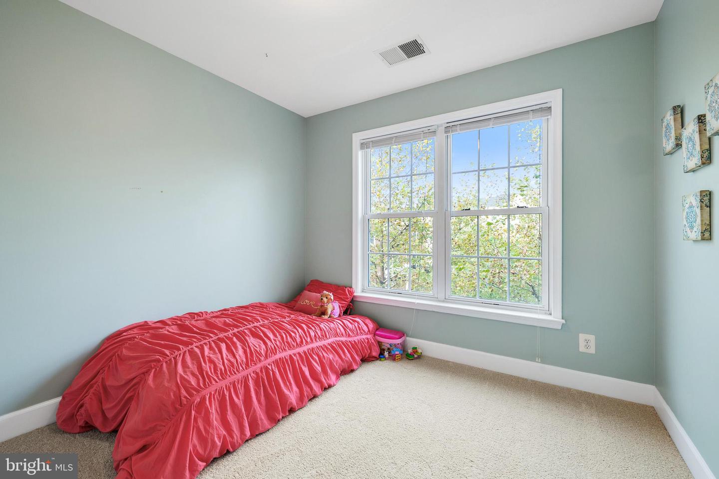 14819 POTOMAC BRANCH DR, WOODBRIDGE, Virginia 22191, 3 Bedrooms Bedrooms, ,2 BathroomsBathrooms,Residential,For sale,14819 POTOMAC BRANCH DR,VAPW2104310 MLS # VAPW2104310