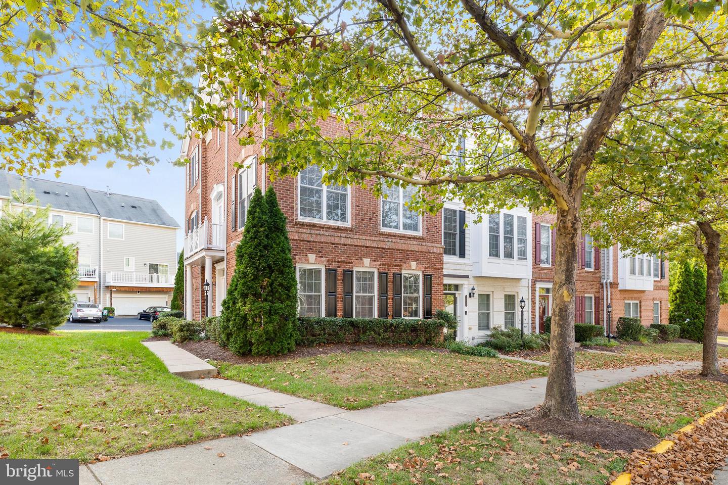 14819 POTOMAC BRANCH DR, WOODBRIDGE, Virginia 22191, 3 Bedrooms Bedrooms, ,2 BathroomsBathrooms,Residential,For sale,14819 POTOMAC BRANCH DR,VAPW2104310 MLS # VAPW2104310