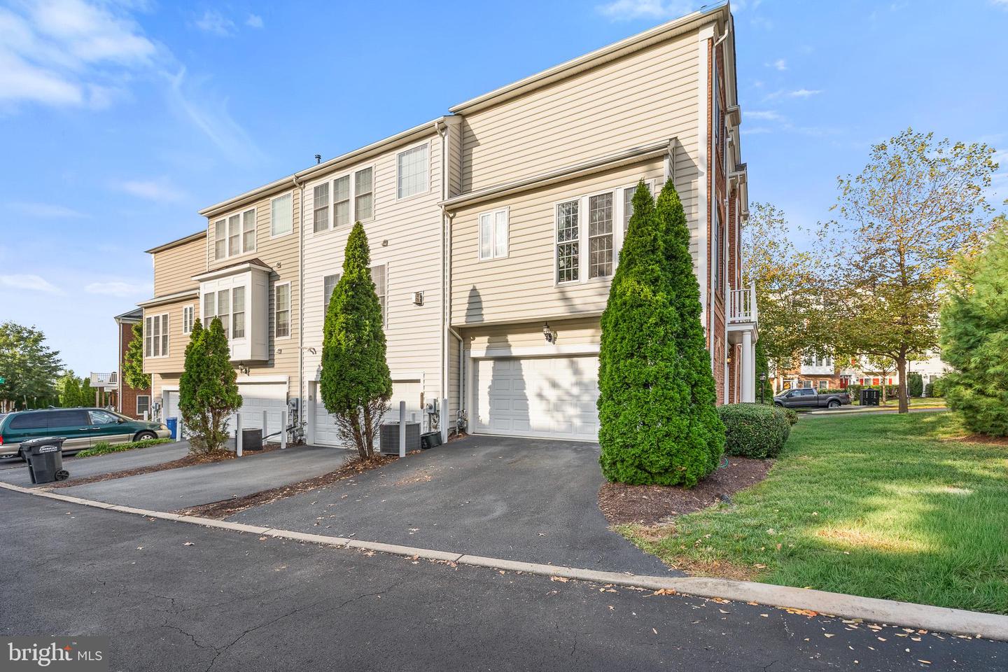 14819 POTOMAC BRANCH DR, WOODBRIDGE, Virginia 22191, 3 Bedrooms Bedrooms, ,2 BathroomsBathrooms,Residential,For sale,14819 POTOMAC BRANCH DR,VAPW2104310 MLS # VAPW2104310