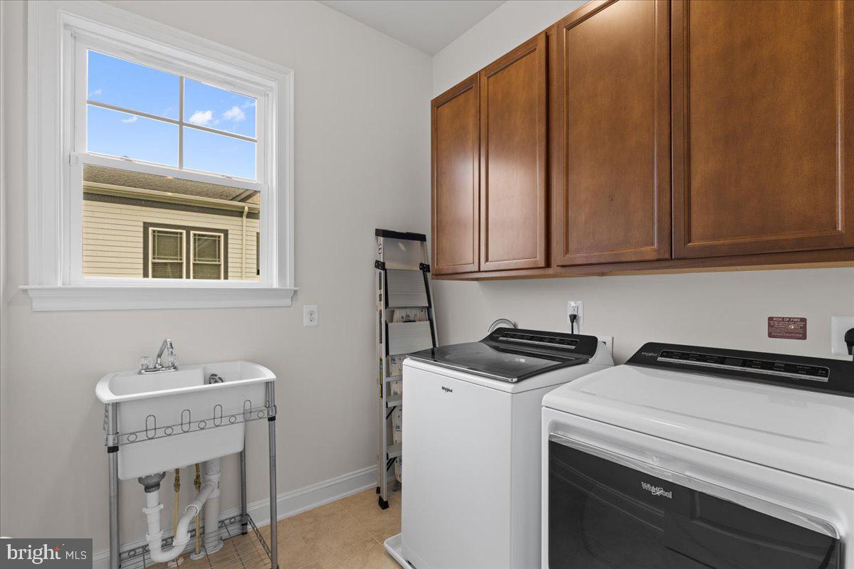 25951 CULLEN RUN PL, ALDIE, Virginia 20105, 4 Bedrooms Bedrooms, ,4 BathroomsBathrooms,Residential,For sale,25951 CULLEN RUN PL,VALO2107174 MLS # VALO2107174