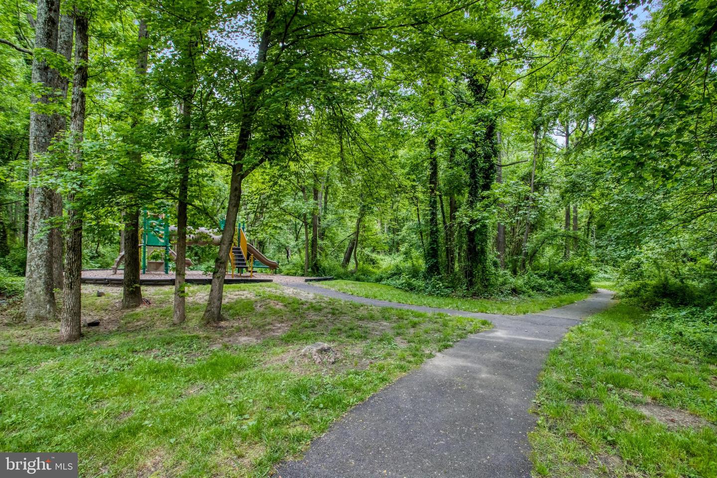 7172 WESTFIELD CT, ALEXANDRIA, Virginia 22306, 2 Bedrooms Bedrooms, ,2 BathroomsBathrooms,Residential,For sale,7172 WESTFIELD CT,VAFX2268214 MLS # VAFX2268214