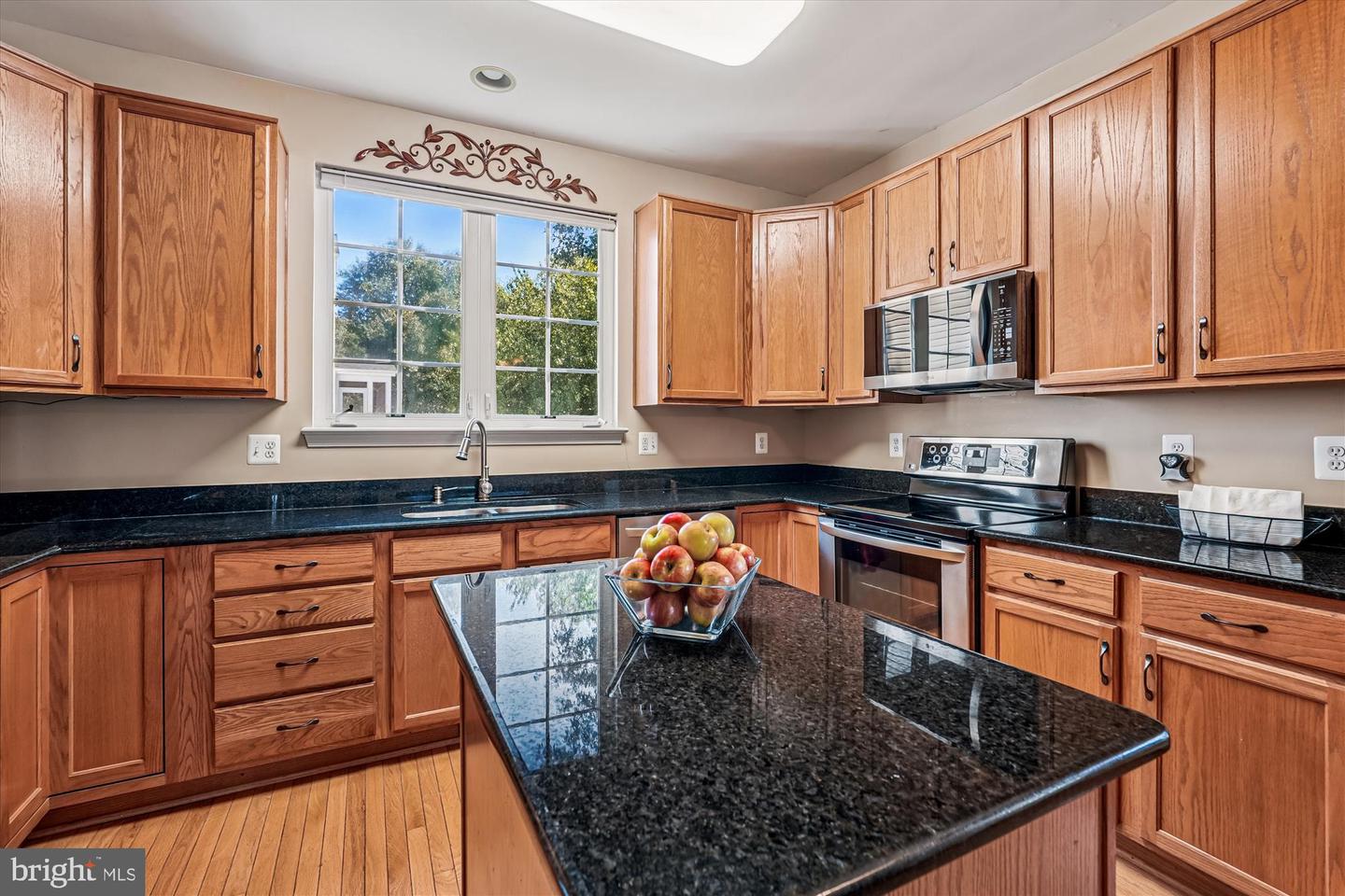 35739 MONTROSE CT, ROUND HILL, Virginia 20141, 4 Bedrooms Bedrooms, ,4 BathroomsBathrooms,Residential,For sale,35739 MONTROSE CT,VALO2107192 MLS # VALO2107192