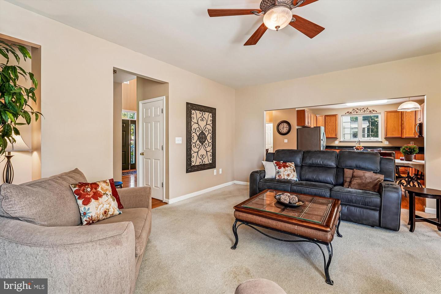 35739 MONTROSE CT, ROUND HILL, Virginia 20141, 4 Bedrooms Bedrooms, ,4 BathroomsBathrooms,Residential,For sale,35739 MONTROSE CT,VALO2107192 MLS # VALO2107192