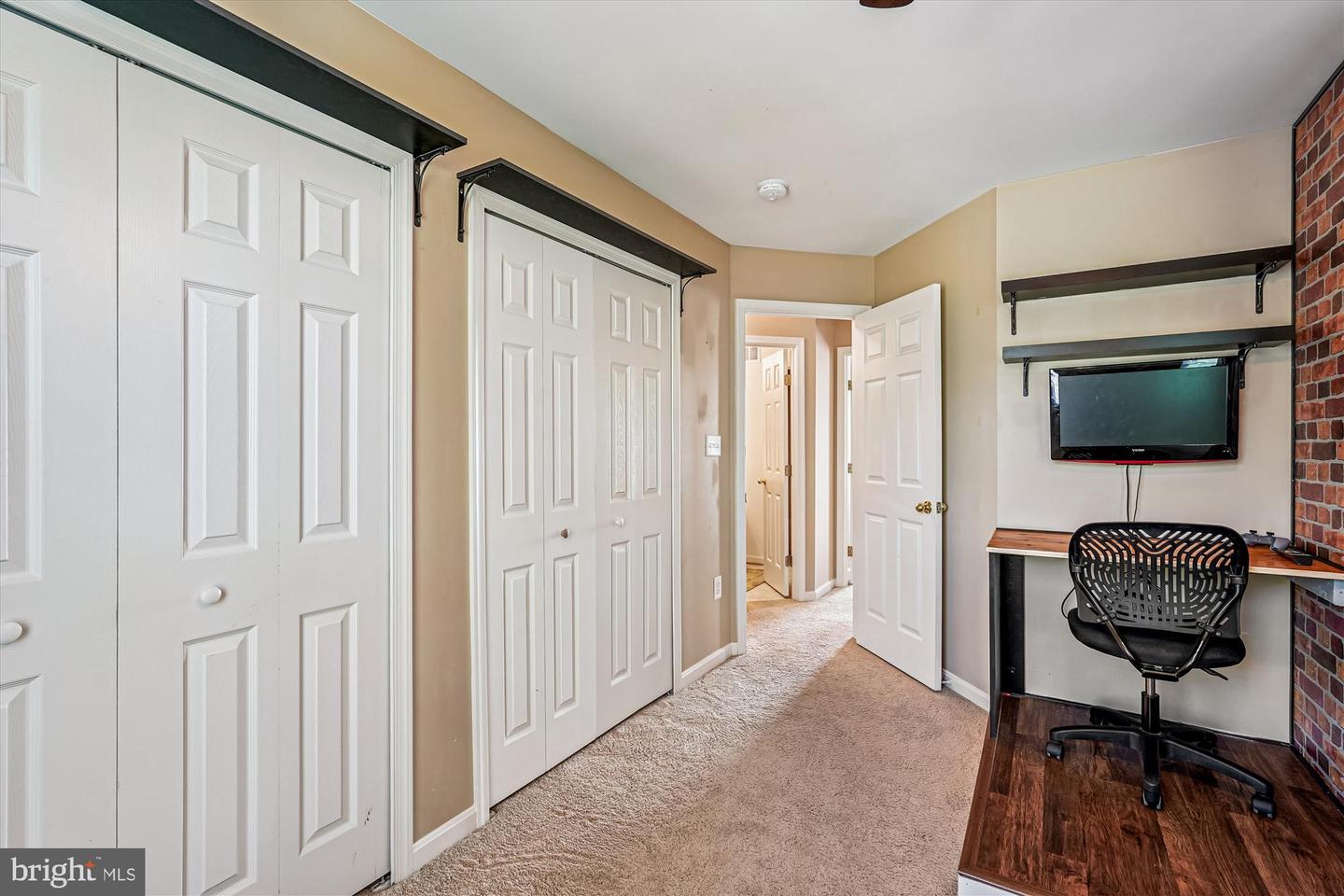 35739 MONTROSE CT, ROUND HILL, Virginia 20141, 4 Bedrooms Bedrooms, ,4 BathroomsBathrooms,Residential,For sale,35739 MONTROSE CT,VALO2107192 MLS # VALO2107192
