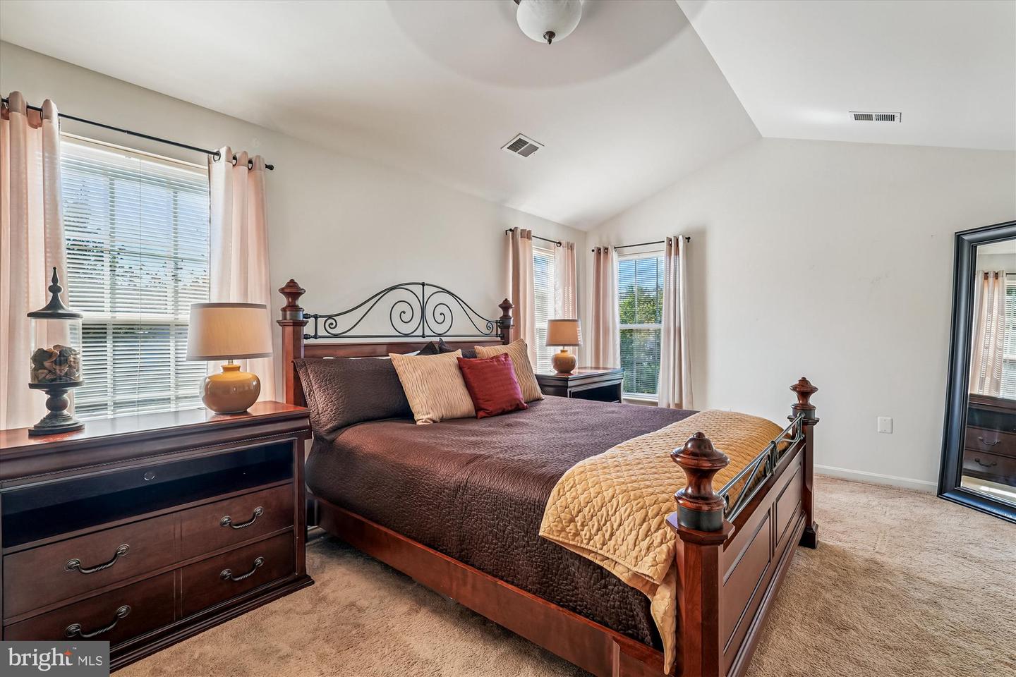 35739 MONTROSE CT, ROUND HILL, Virginia 20141, 4 Bedrooms Bedrooms, ,4 BathroomsBathrooms,Residential,For sale,35739 MONTROSE CT,VALO2107192 MLS # VALO2107192