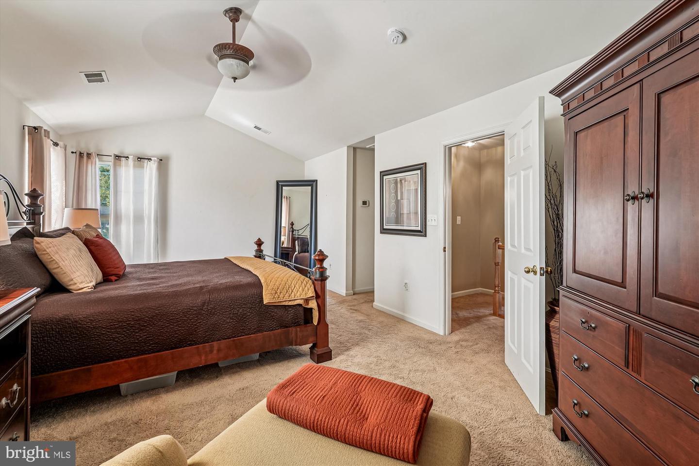 35739 MONTROSE CT, ROUND HILL, Virginia 20141, 4 Bedrooms Bedrooms, ,4 BathroomsBathrooms,Residential,For sale,35739 MONTROSE CT,VALO2107192 MLS # VALO2107192