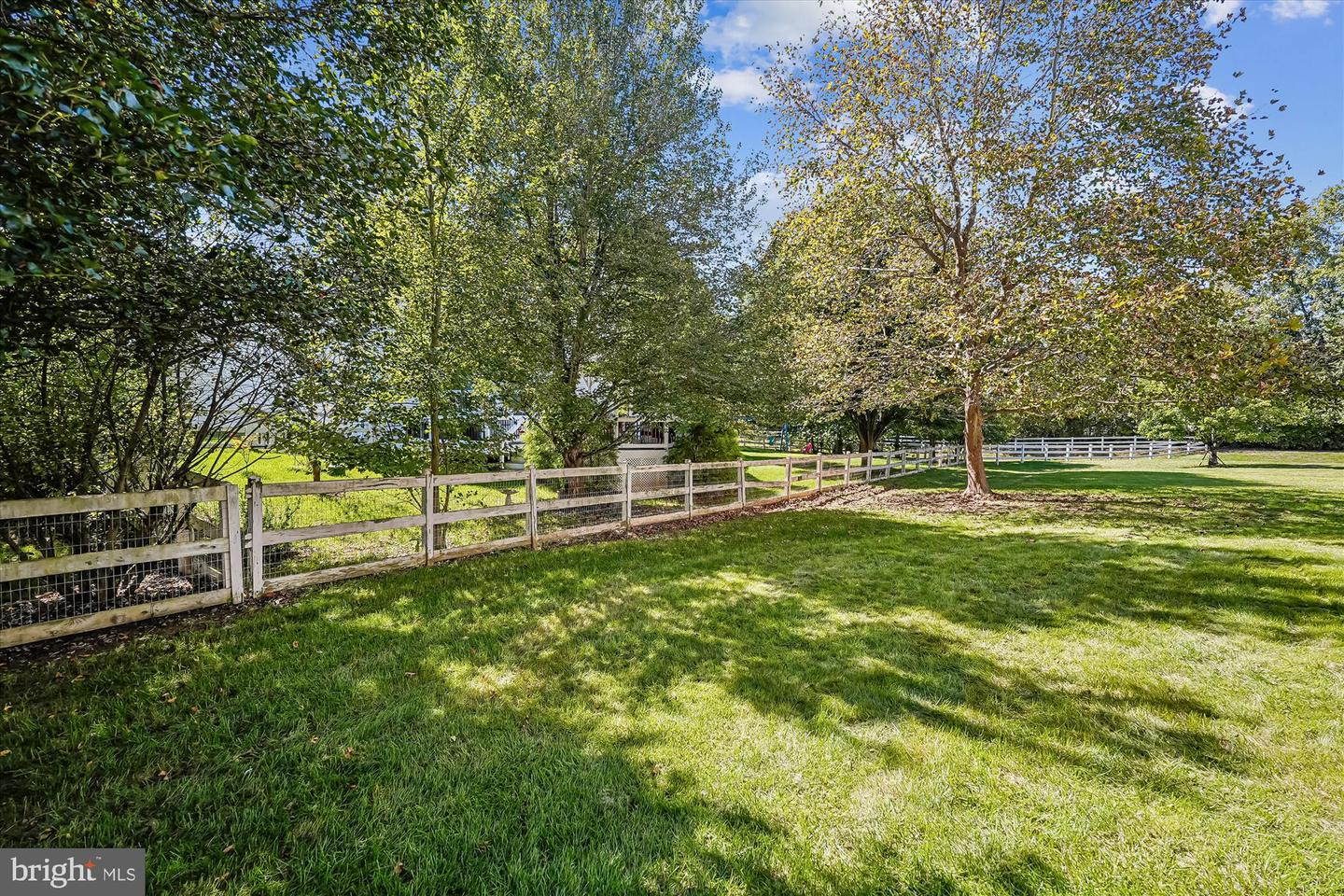 35739 MONTROSE CT, ROUND HILL, Virginia 20141, 4 Bedrooms Bedrooms, ,4 BathroomsBathrooms,Residential,For sale,35739 MONTROSE CT,VALO2107192 MLS # VALO2107192