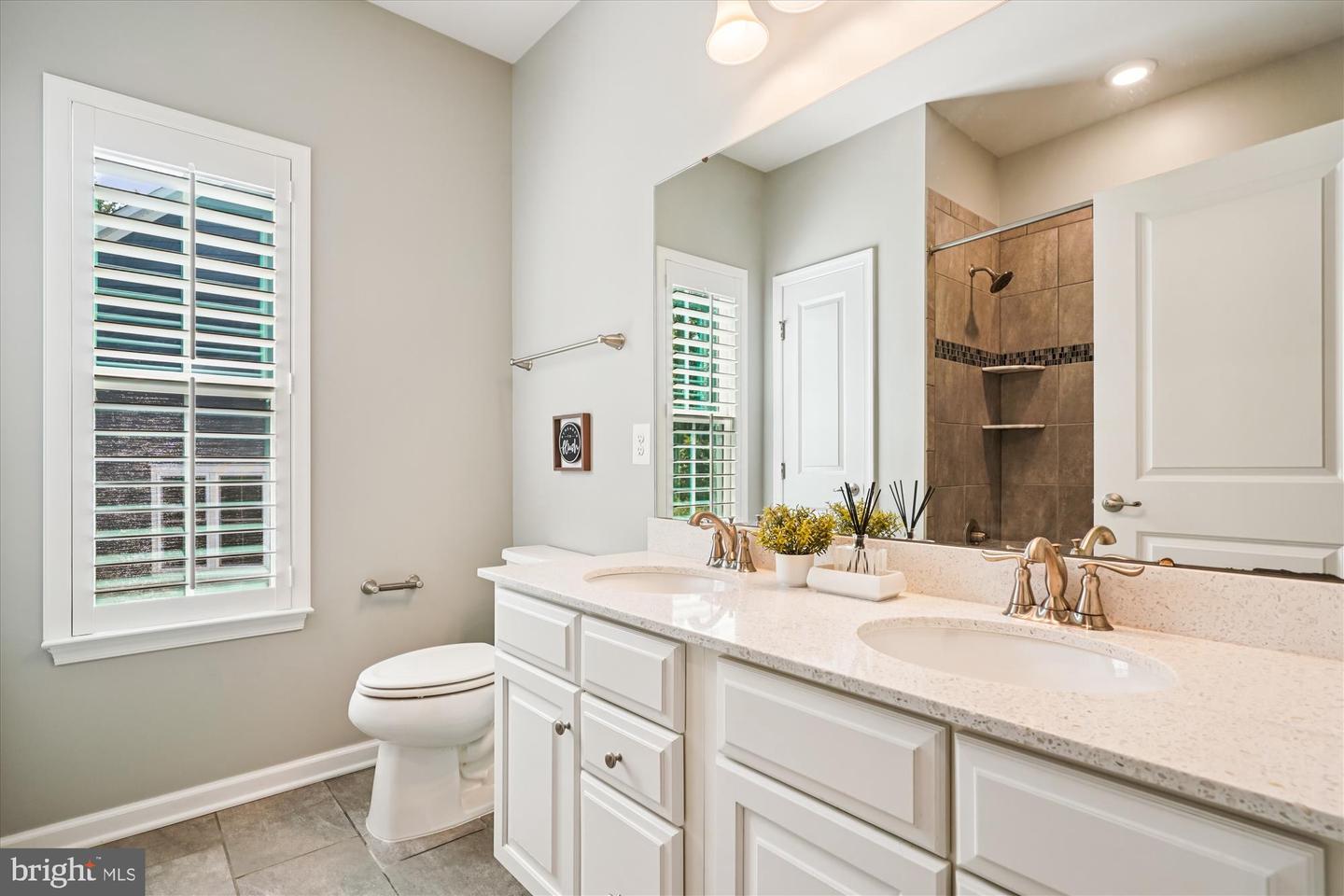 17135 BELLE ISLE DR, DUMFRIES, Virginia 22026, 7 Bedrooms Bedrooms, ,6 BathroomsBathrooms,Residential,For sale,17135 BELLE ISLE DR,VAPW2104390 MLS # VAPW2104390