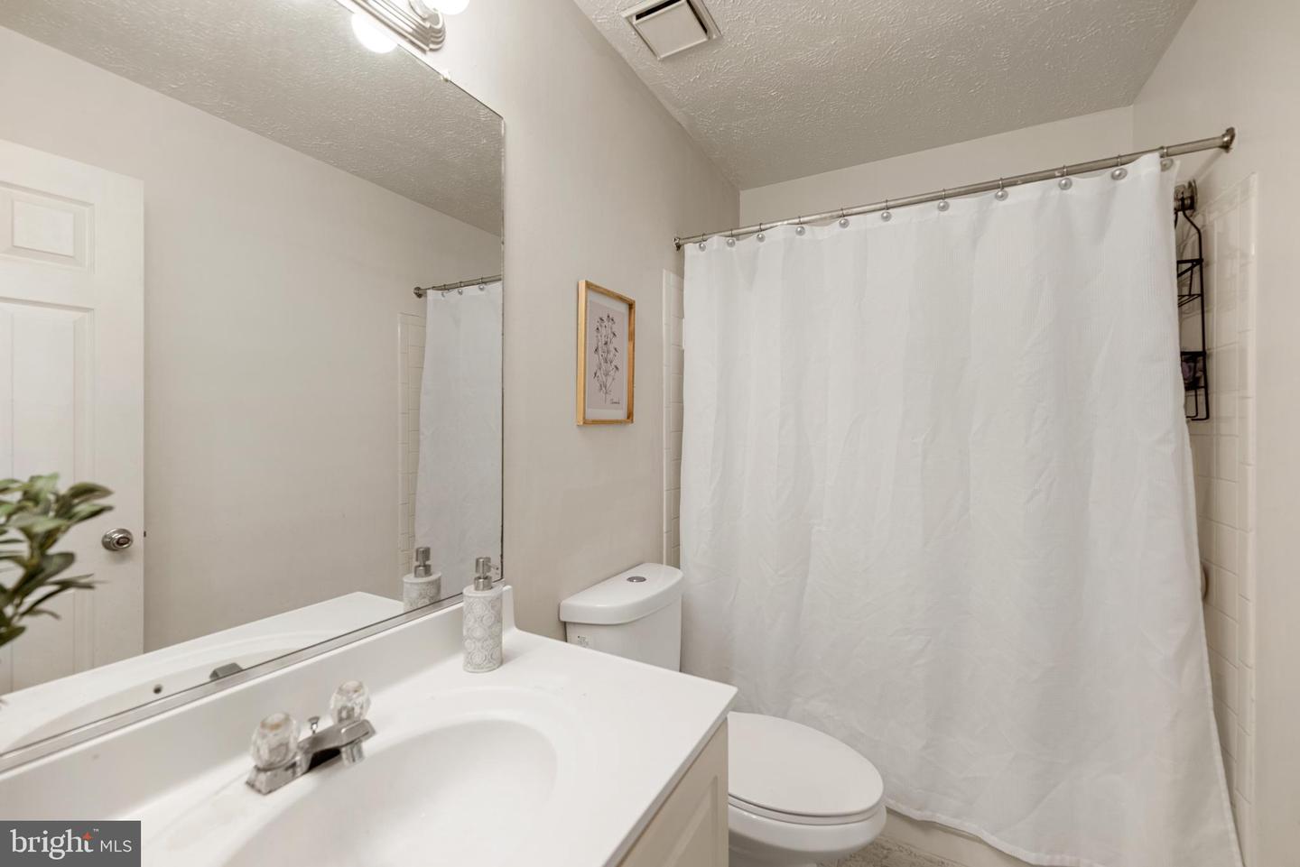 7967 CALVARY CT, MANASSAS, Virginia 20109, 3 Bedrooms Bedrooms, ,3 BathroomsBathrooms,Residential,For sale,7967 CALVARY CT,VAPW2104398 MLS # VAPW2104398