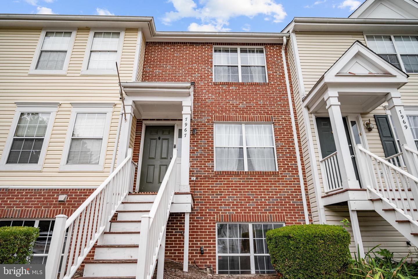 7967 CALVARY CT, MANASSAS, Virginia 20109, 3 Bedrooms Bedrooms, ,3 BathroomsBathrooms,Residential,For sale,7967 CALVARY CT,VAPW2104398 MLS # VAPW2104398