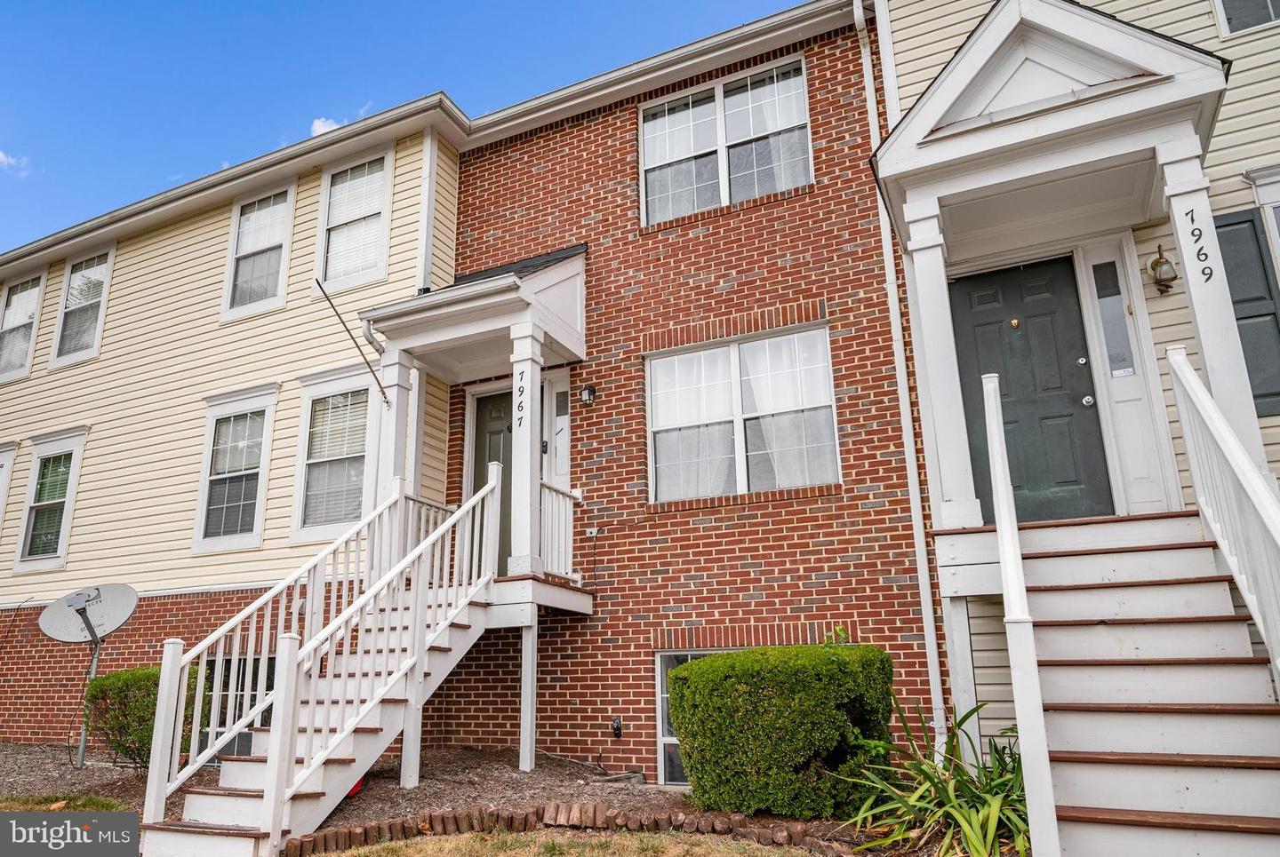 7967 CALVARY CT, MANASSAS, Virginia 20109, 3 Bedrooms Bedrooms, ,3 BathroomsBathrooms,Residential,For sale,7967 CALVARY CT,VAPW2104398 MLS # VAPW2104398