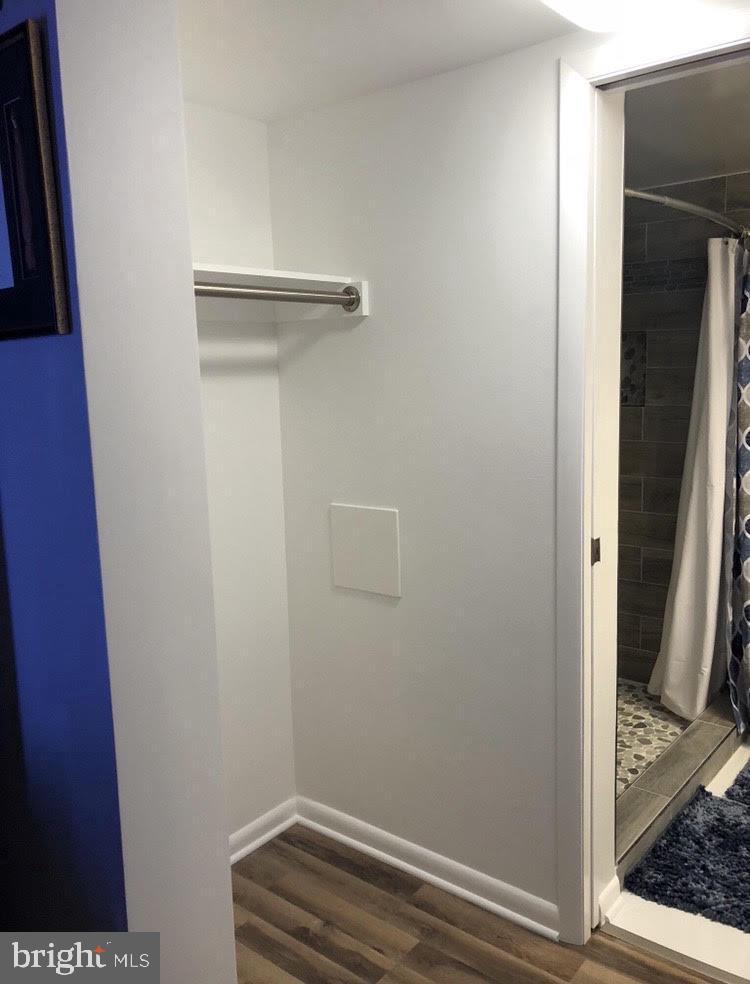 130 ROBERTS LN #200, ALEXANDRIA, Virginia 22314, 2 Bedrooms Bedrooms, ,2 BathroomsBathrooms,Residential,For sale,130 ROBERTS LN #200,VAAX2049956 MLS # VAAX2049956