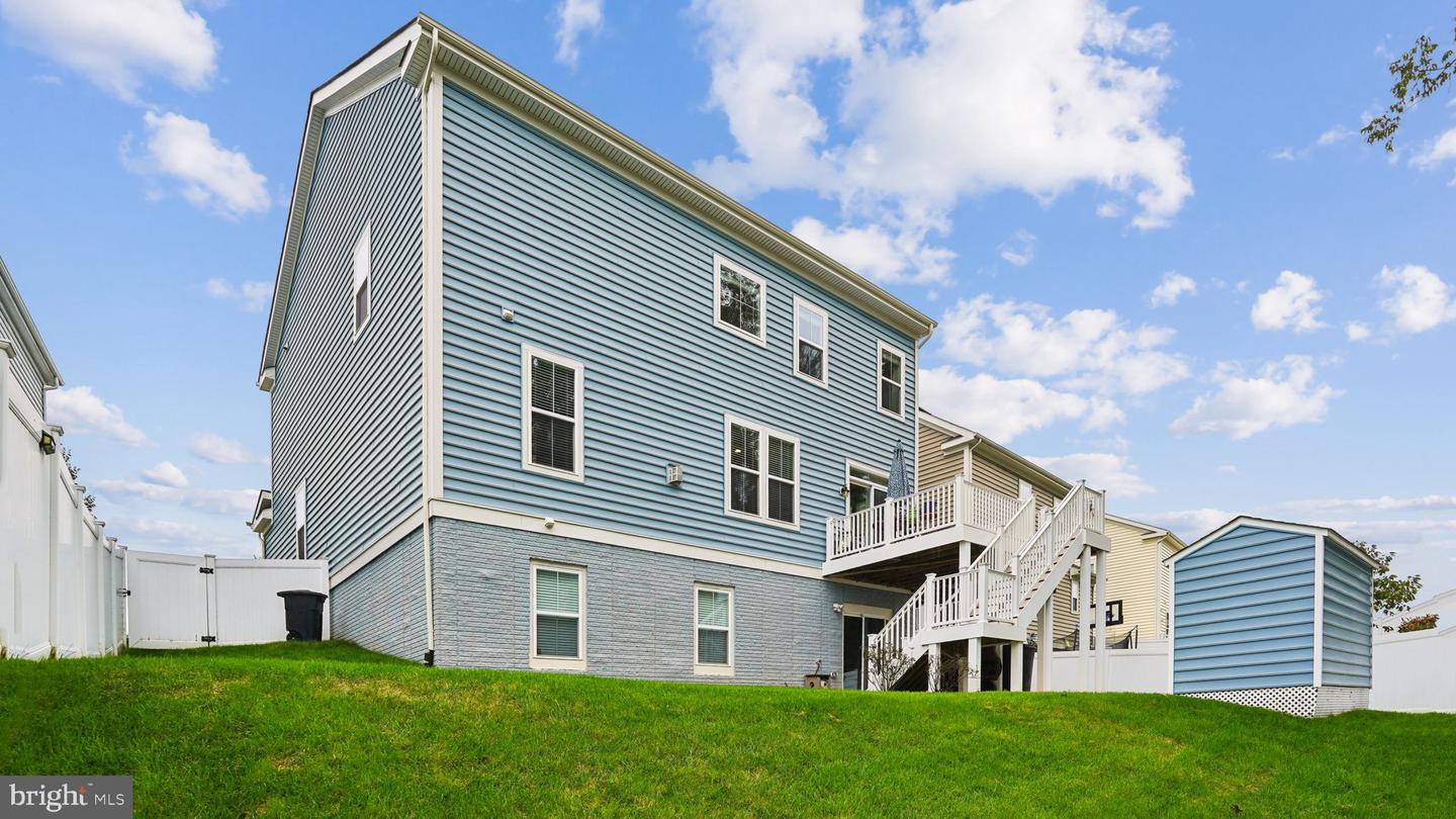 527 APRICOT ST, STAFFORD, Virginia 22554, 5 Bedrooms Bedrooms, ,5 BathroomsBathrooms,Residential,For sale,527 APRICOT ST,VAST2042788 MLS # VAST2042788