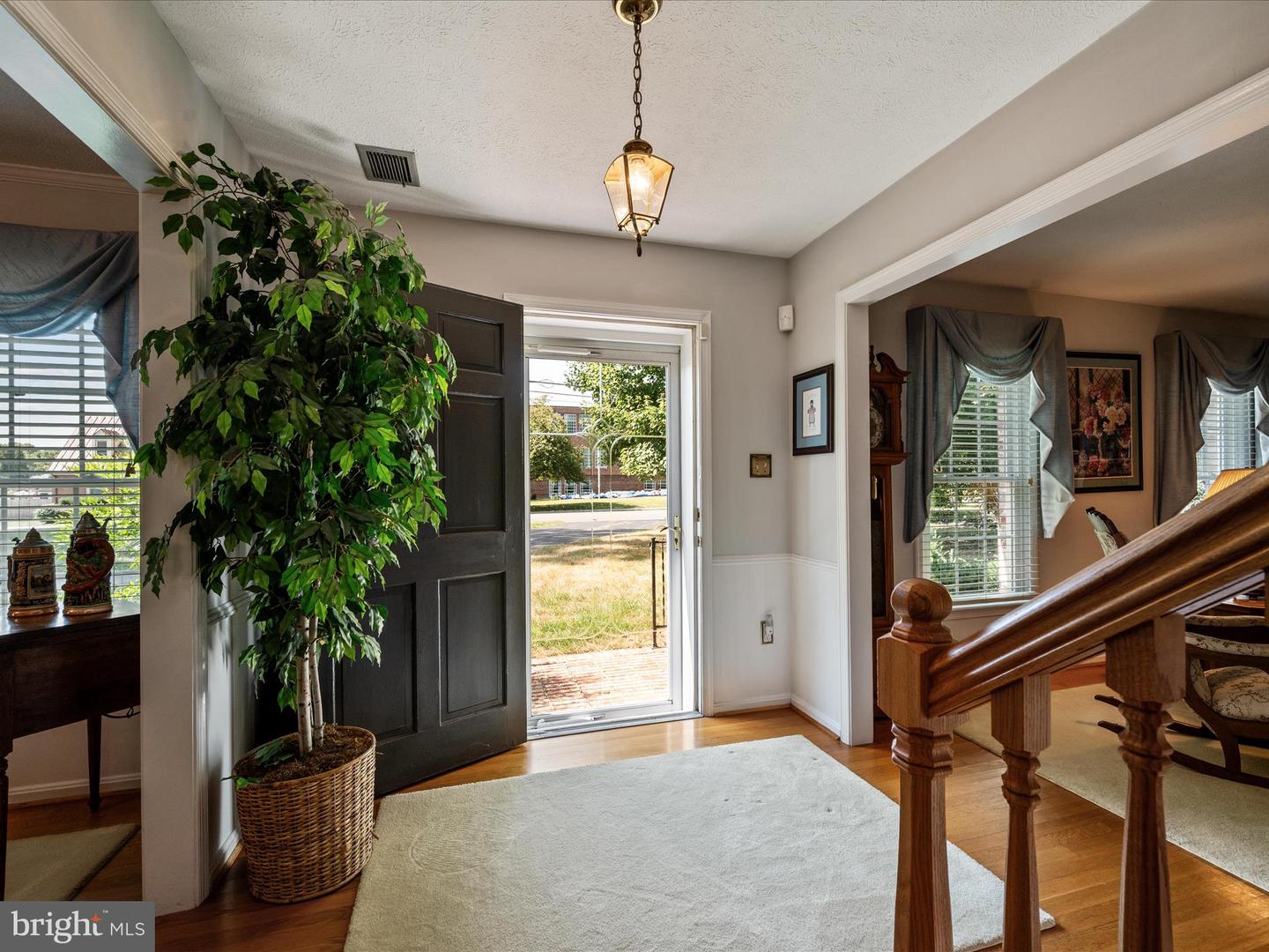 308 W MAIN ST, BERRYVILLE, Virginia 22611, 4 Bedrooms Bedrooms, ,3 BathroomsBathrooms,Residential,For sale,308 W MAIN ST,VACL2006088 MLS # VACL2006088
