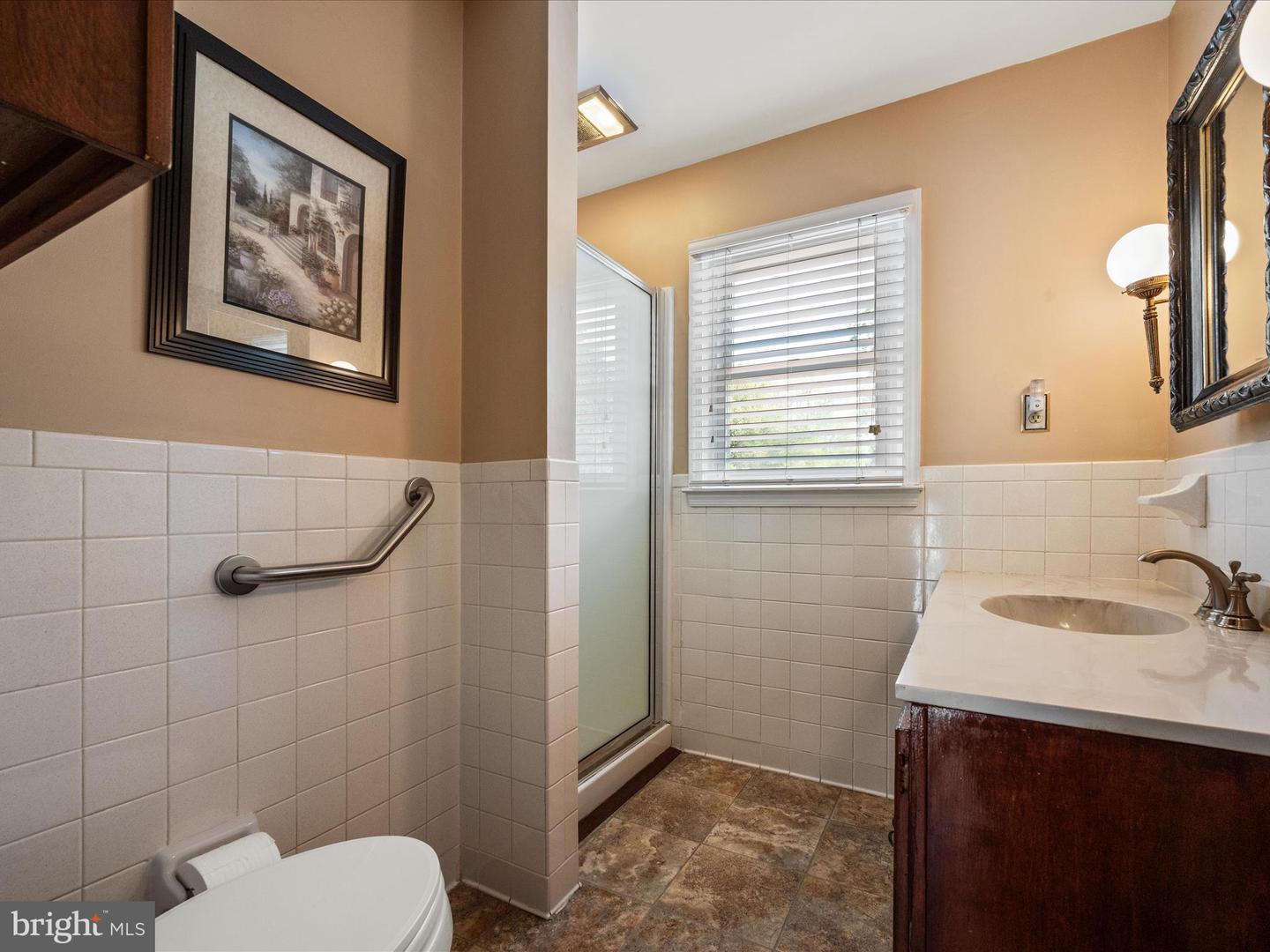 308 W MAIN ST, BERRYVILLE, Virginia 22611, 4 Bedrooms Bedrooms, ,3 BathroomsBathrooms,Residential,For sale,308 W MAIN ST,VACL2006088 MLS # VACL2006088