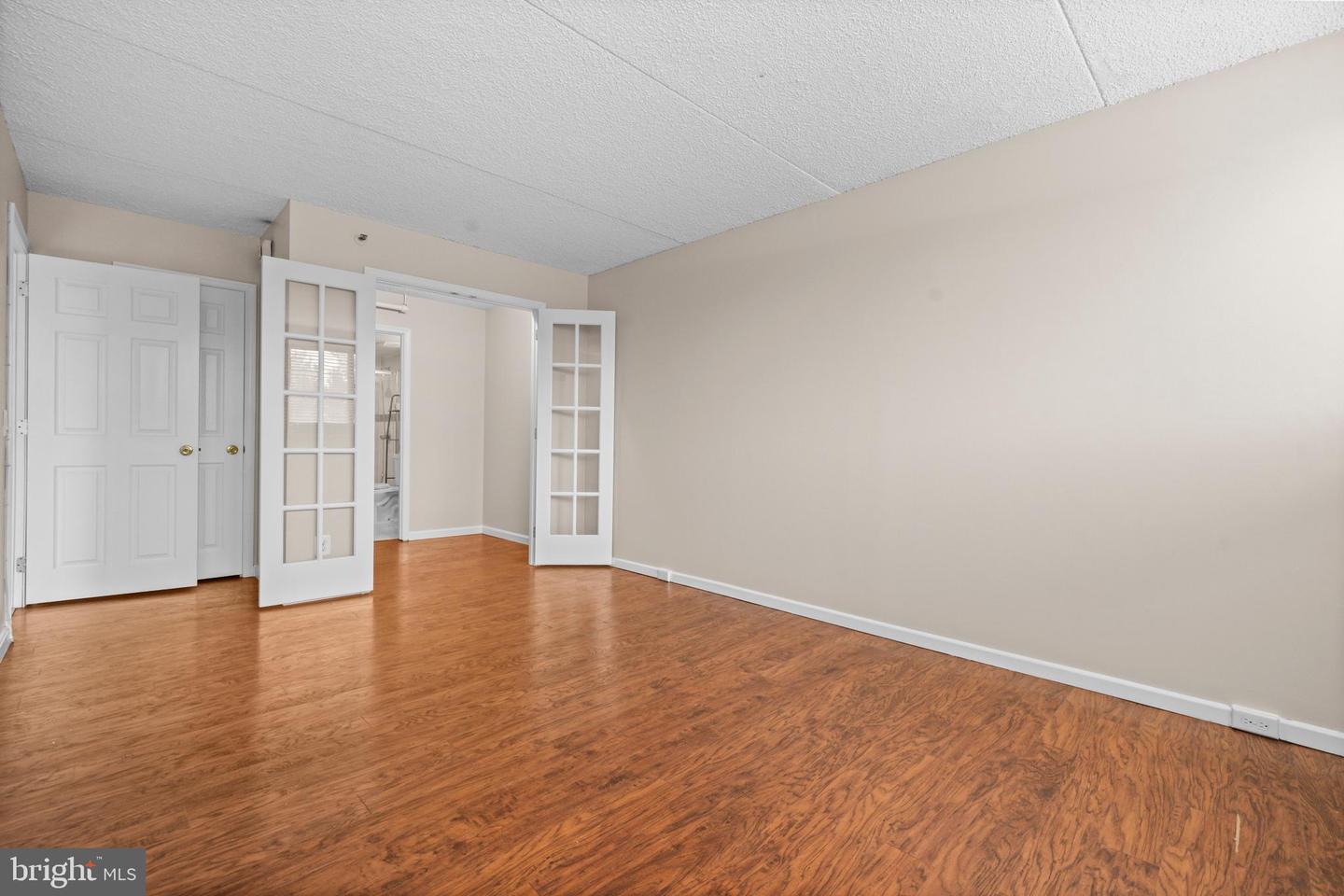 5911 EDSALL RD #803, ALEXANDRIA, Virginia 22304, 2 Bedrooms Bedrooms, ,2 BathroomsBathrooms,Residential,For sale,5911 EDSALL RD #803,VAAX2050048 MLS # VAAX2050048