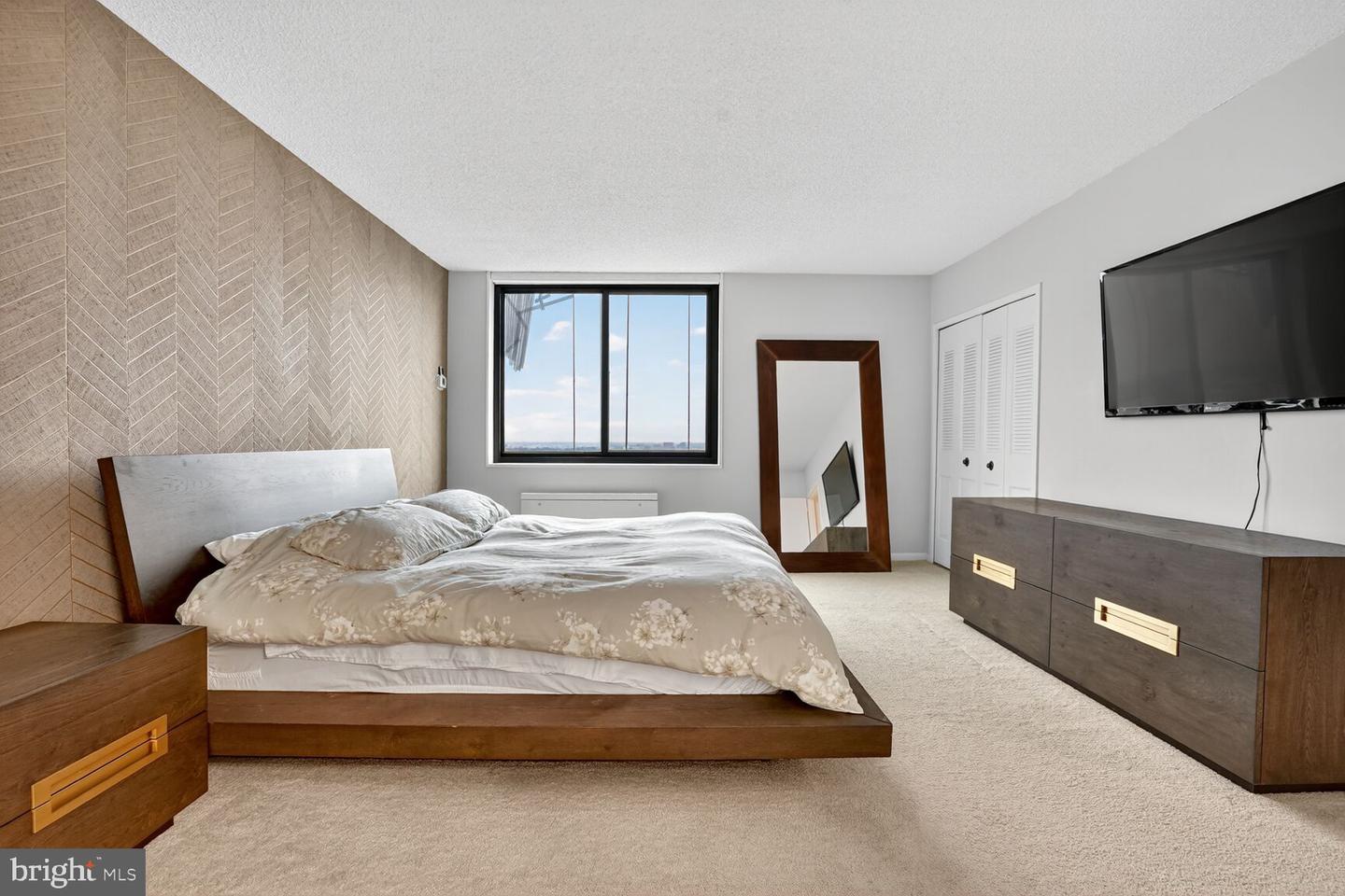 3701 S GEORGE MASON DR #1915N, FALLS CHURCH, Virginia 22041, 3 Bedrooms Bedrooms, ,2 BathroomsBathrooms,Residential,For sale,3701 S GEORGE MASON DR #1915N,VAFX2268898 MLS # VAFX2268898