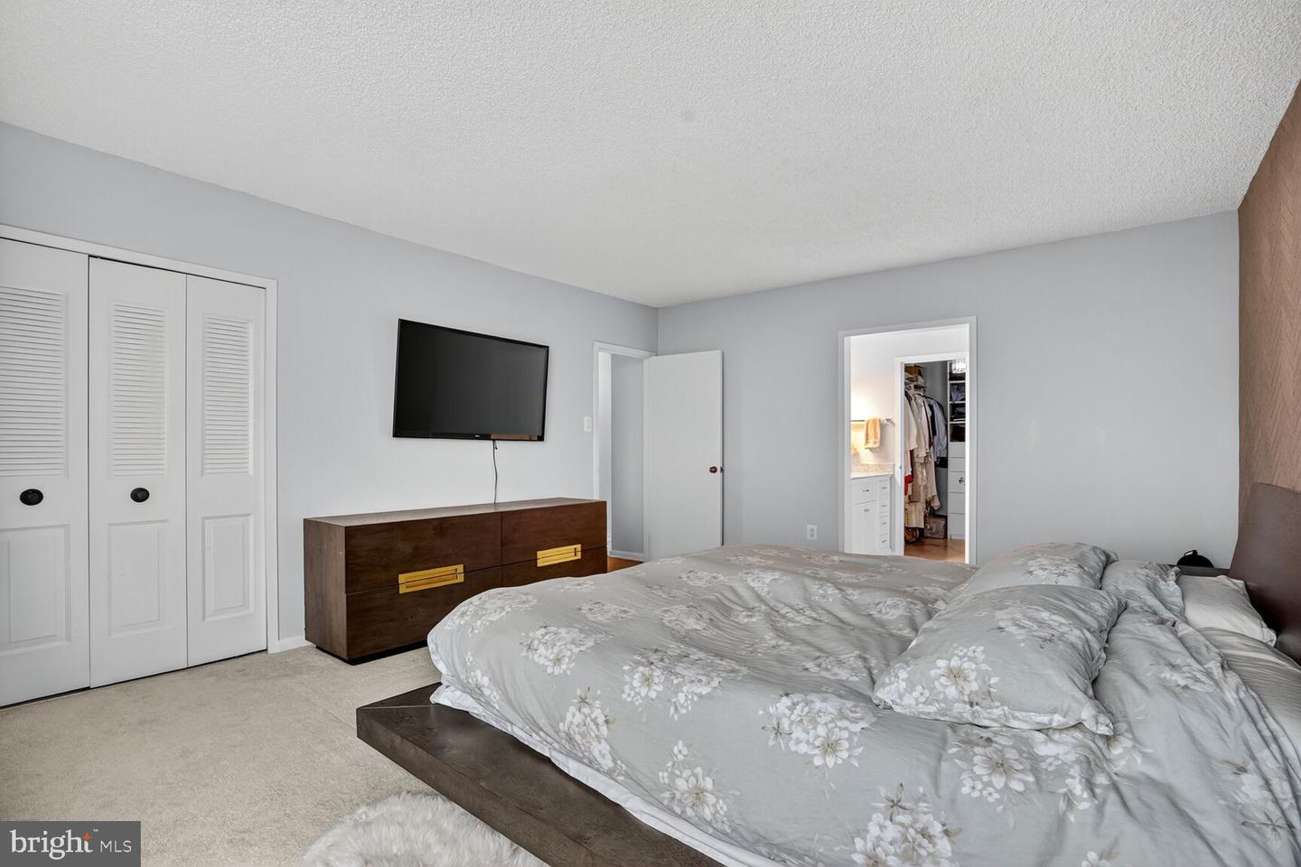 3701 S GEORGE MASON DR #1915N, FALLS CHURCH, Virginia 22041, 3 Bedrooms Bedrooms, ,2 BathroomsBathrooms,Residential,For sale,3701 S GEORGE MASON DR #1915N,VAFX2268898 MLS # VAFX2268898