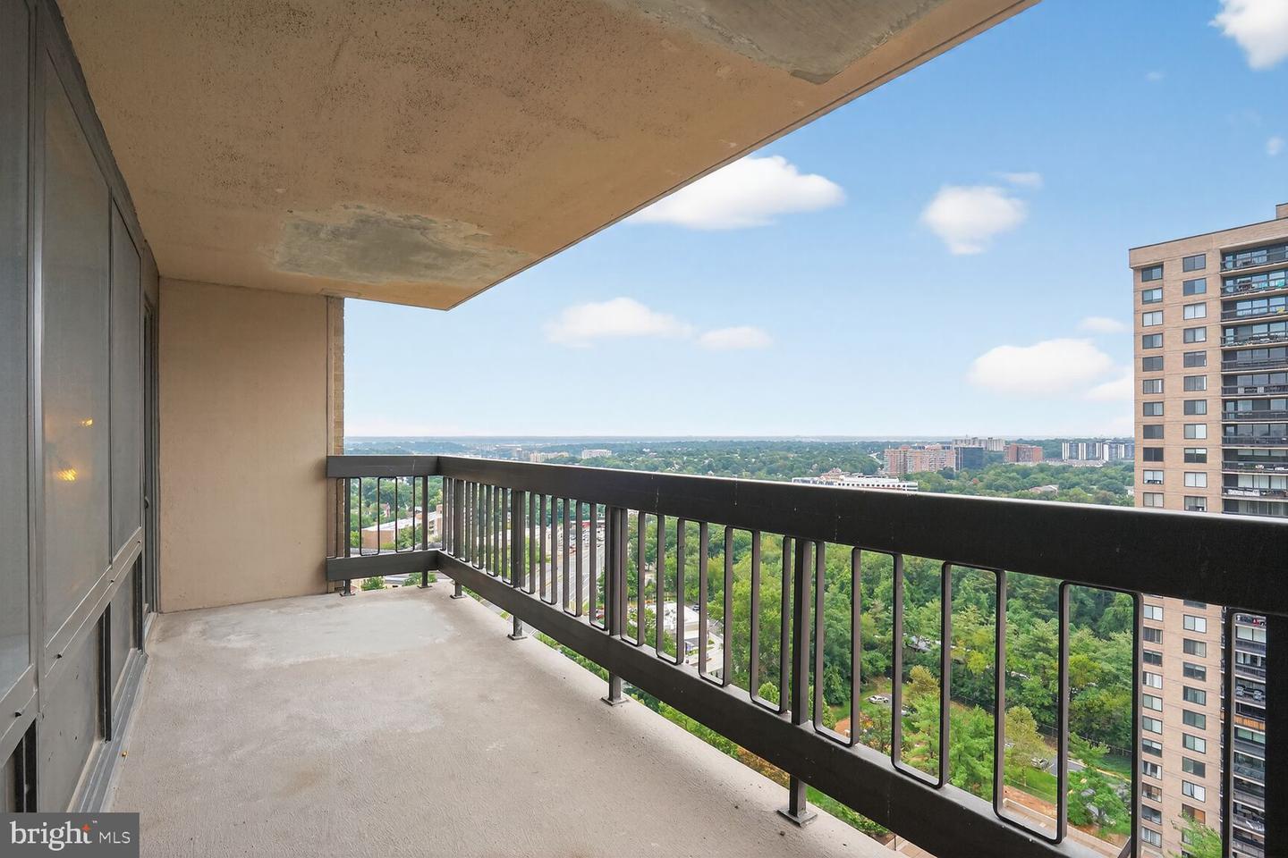 3701 S GEORGE MASON DR #1915N, FALLS CHURCH, Virginia 22041, 3 Bedrooms Bedrooms, ,2 BathroomsBathrooms,Residential,For sale,3701 S GEORGE MASON DR #1915N,VAFX2268898 MLS # VAFX2268898