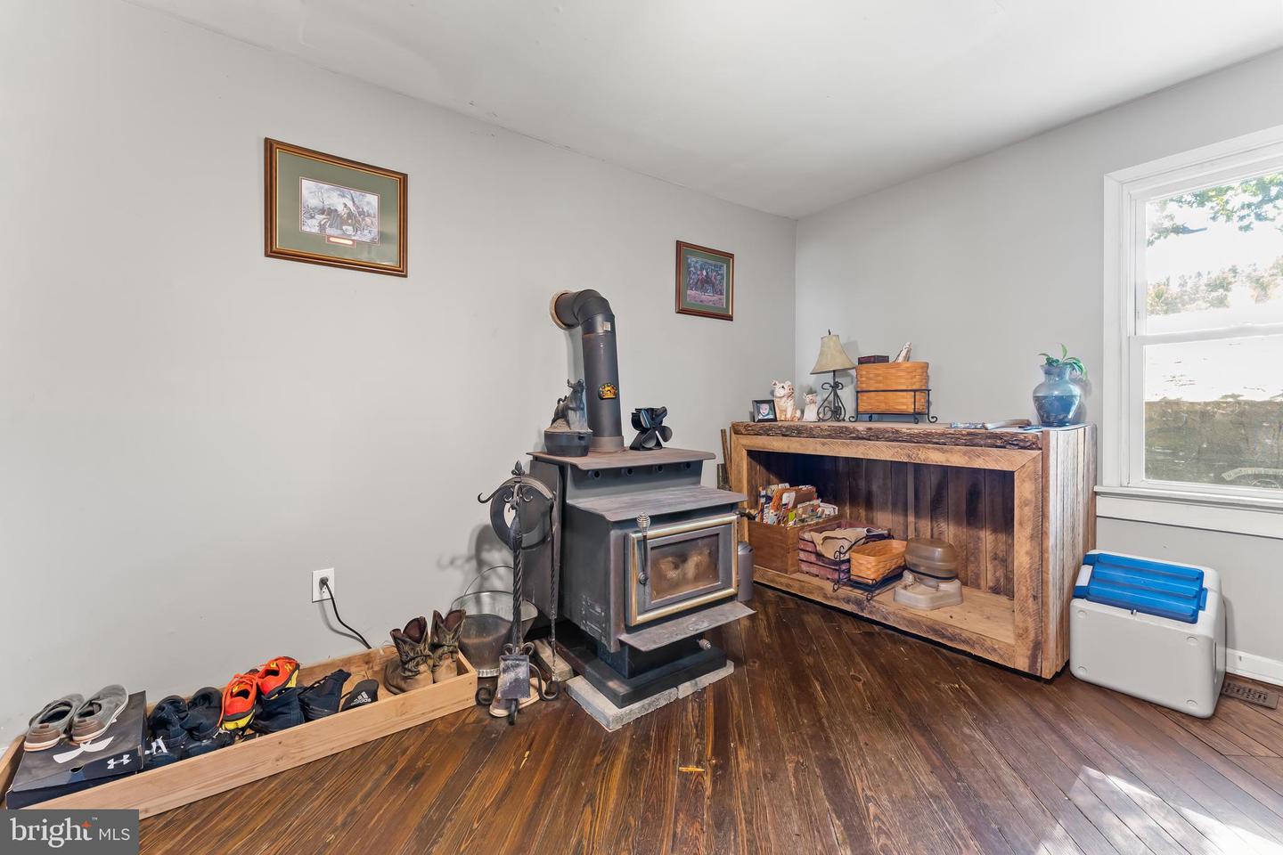 5920 PARTLOW RD, SPOTSYLVANIA, Virginia 22551, 3 Bedrooms Bedrooms, ,1 BathroomBathrooms,Residential,For sale,5920 PARTLOW RD,VASP2036398 MLS # VASP2036398