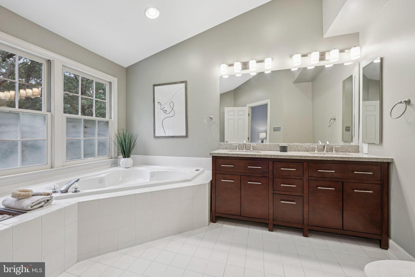 2177 WOLFTRAP CT, VIENNA, Virginia 22182, 3 Bedrooms Bedrooms, 15 Rooms Rooms,3 BathroomsBathrooms,Residential,For sale,2177 WOLFTRAP CT,VAFX2268576 MLS # VAFX2268576