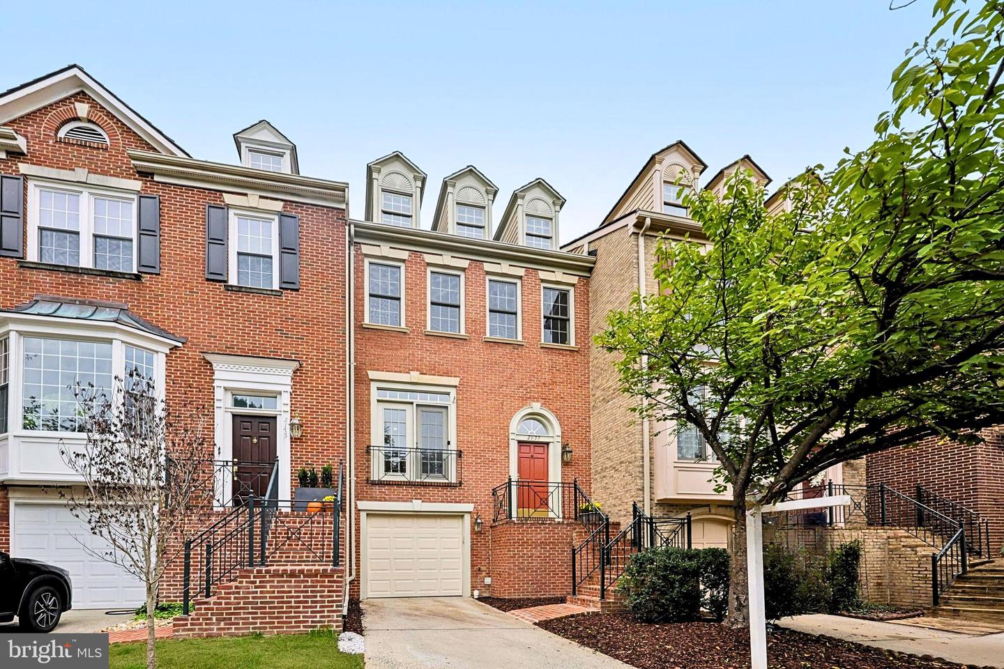 2177 WOLFTRAP CT, VIENNA, Virginia 22182, 3 Bedrooms Bedrooms, 15 Rooms Rooms,3 BathroomsBathrooms,Residential,For sale,2177 WOLFTRAP CT,VAFX2268576 MLS # VAFX2268576