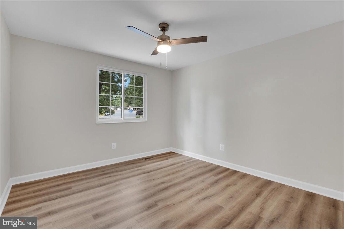 5713 OAK GREEN, BURKE, Virginia 22015, 3 Bedrooms Bedrooms, 6 Rooms Rooms,2 BathroomsBathrooms,Residential,For sale,5713 OAK GREEN,VAFX2268756 MLS # VAFX2268756