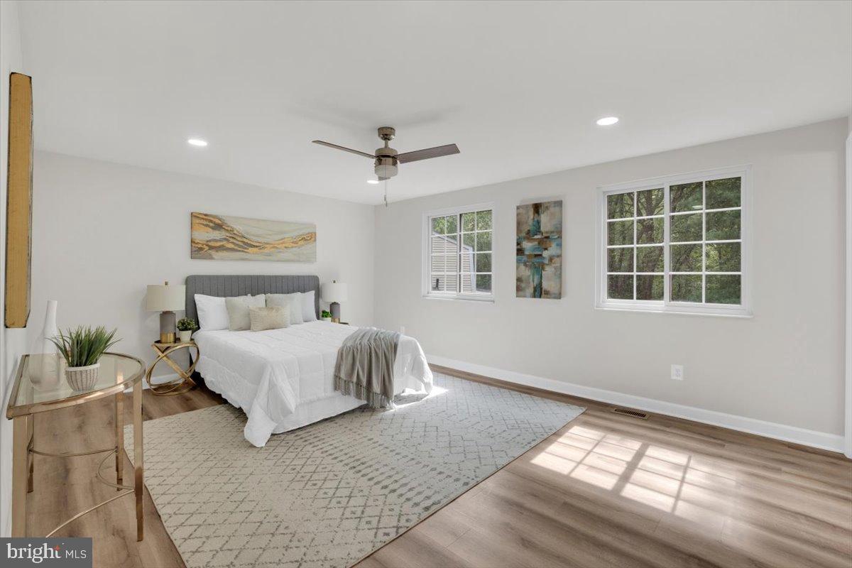 5713 OAK GREEN, BURKE, Virginia 22015, 3 Bedrooms Bedrooms, 6 Rooms Rooms,2 BathroomsBathrooms,Residential,For sale,5713 OAK GREEN,VAFX2268756 MLS # VAFX2268756