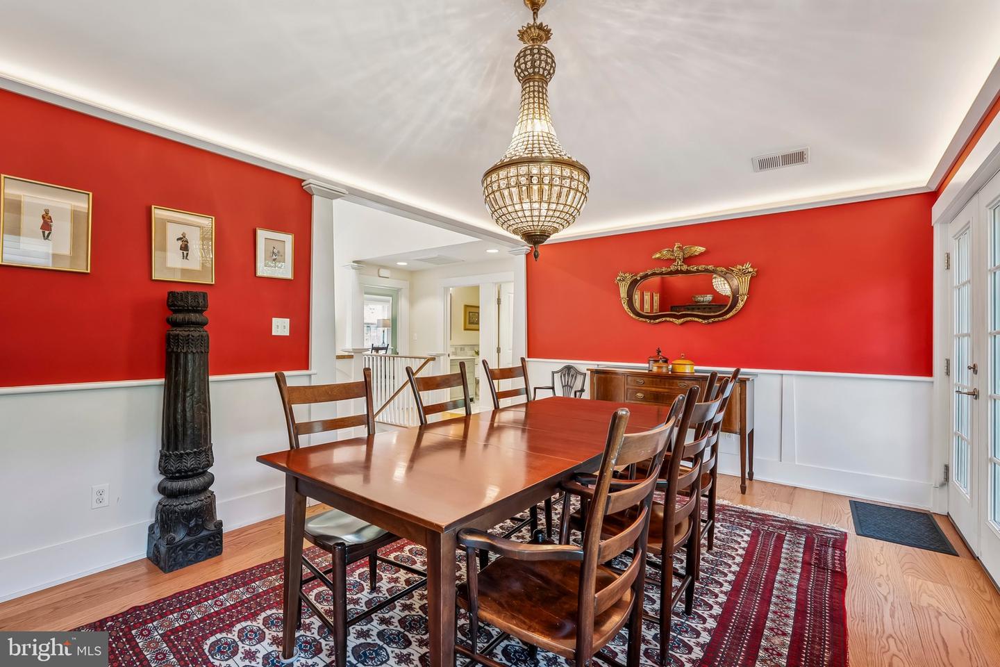 3701 N OAKLAND ST, ARLINGTON, Virginia 22207, 4 Bedrooms Bedrooms, ,3 BathroomsBathrooms,Residential,For sale,3701 N OAKLAND ST,VAAR2064064 MLS # VAAR2064064