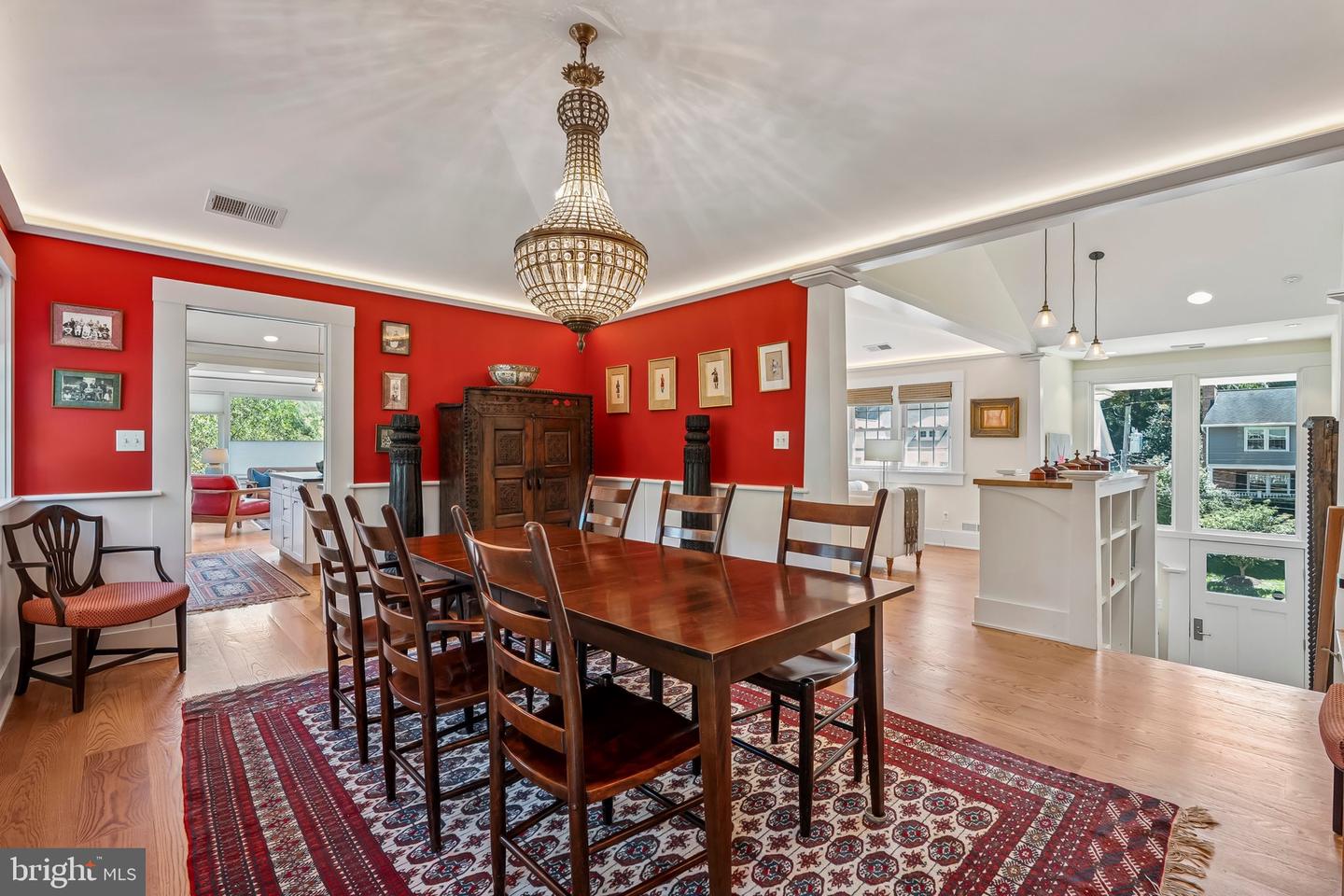 3701 N OAKLAND ST, ARLINGTON, Virginia 22207, 4 Bedrooms Bedrooms, ,3 BathroomsBathrooms,Residential,For sale,3701 N OAKLAND ST,VAAR2064064 MLS # VAAR2064064