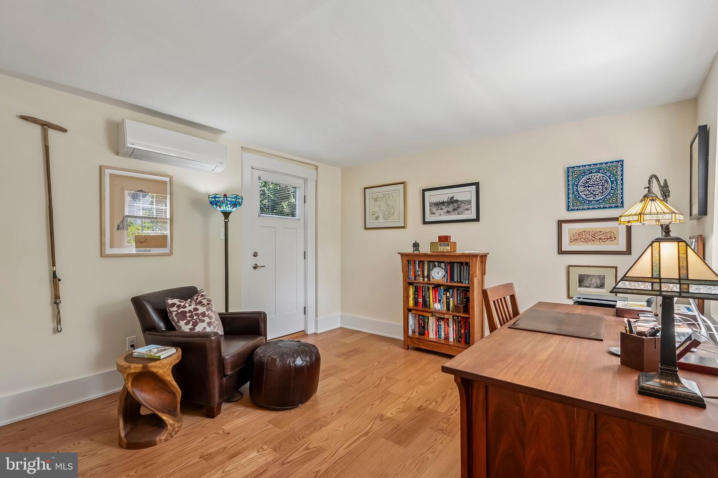 3701 N OAKLAND ST, ARLINGTON, Virginia 22207, 4 Bedrooms Bedrooms, ,3 BathroomsBathrooms,Residential,For sale,3701 N OAKLAND ST,VAAR2064064 MLS # VAAR2064064