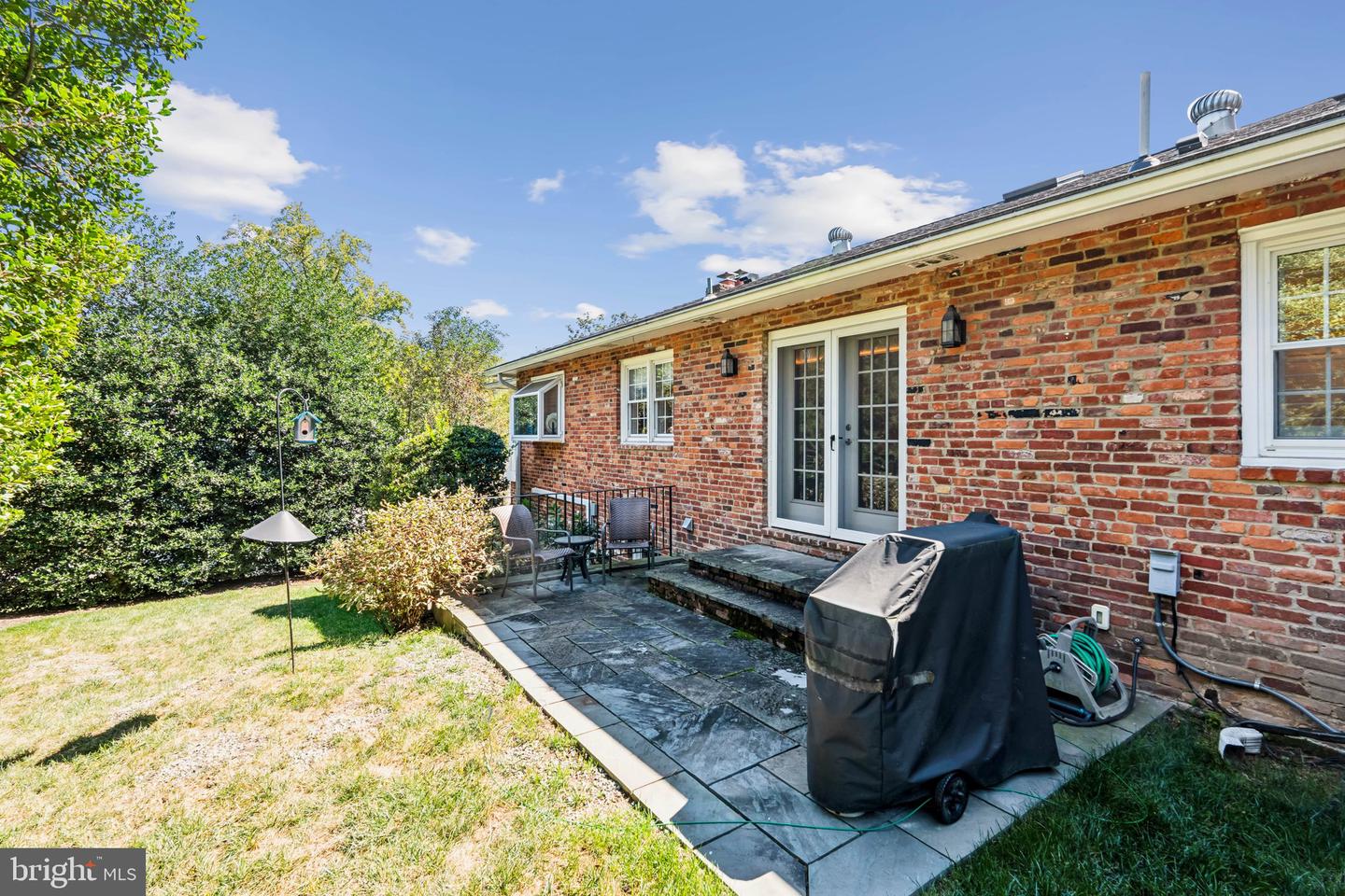 3701 N OAKLAND ST, ARLINGTON, Virginia 22207, 4 Bedrooms Bedrooms, ,3 BathroomsBathrooms,Residential,For sale,3701 N OAKLAND ST,VAAR2064064 MLS # VAAR2064064