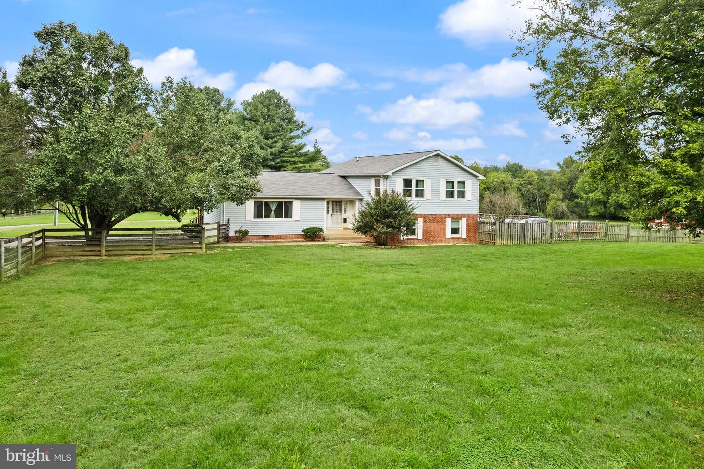 18957 AIRMONT RD, PURCELLVILLE, Virginia 20132, 3 Bedrooms Bedrooms, ,2 BathroomsBathrooms,Residential,For sale,18957 AIRMONT RD,VALO2107398 MLS # VALO2107398