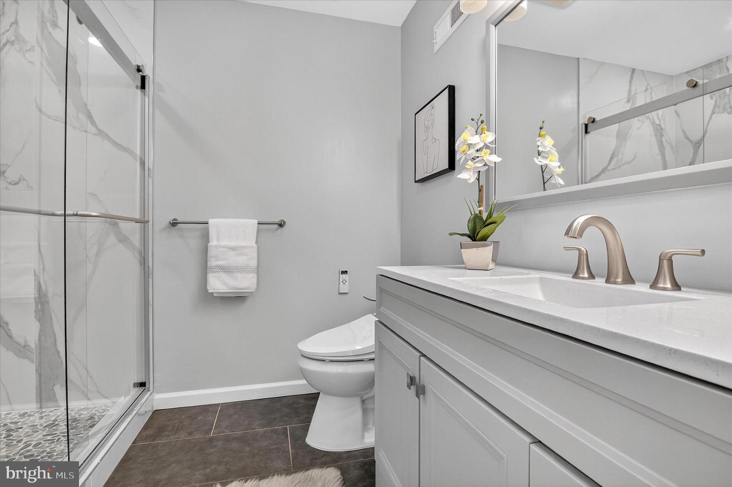 1804 OLNEY RD, FALLS CHURCH, Virginia 22043, 3 Bedrooms Bedrooms, 7 Rooms Rooms,3 BathroomsBathrooms,Residential,For sale,1804 OLNEY RD,VAFX2268806 MLS # VAFX2268806