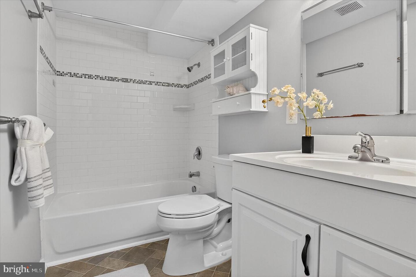 1804 OLNEY RD, FALLS CHURCH, Virginia 22043, 3 Bedrooms Bedrooms, 7 Rooms Rooms,3 BathroomsBathrooms,Residential,For sale,1804 OLNEY RD,VAFX2268806 MLS # VAFX2268806