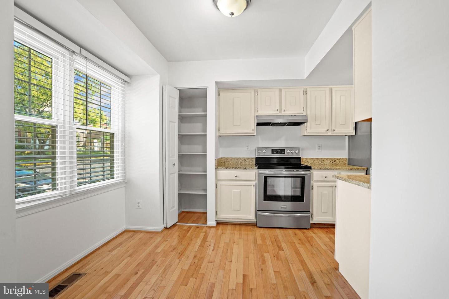 4869 NASH DR, FAIRFAX, Virginia 22032, 3 Bedrooms Bedrooms, 12 Rooms Rooms,2 BathroomsBathrooms,Residential,For sale,4869 NASH DR,VAFX2268838 MLS # VAFX2268838