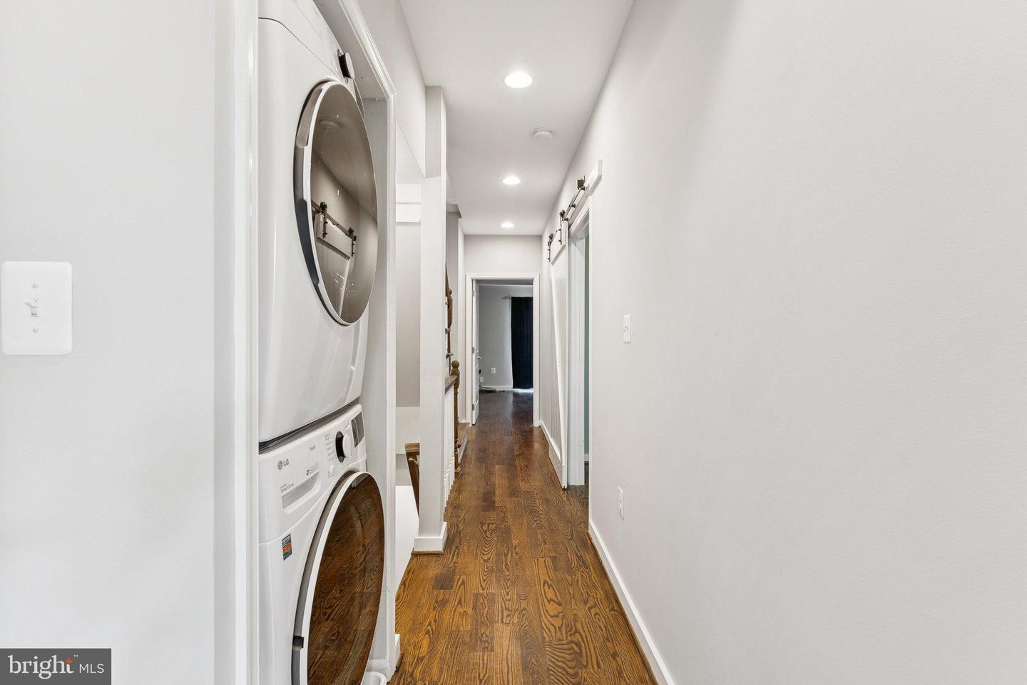 WASHINGTON, District Of Columbia 20002, 4 Bedrooms Bedrooms, 11 Rooms Rooms,3 BathroomsBathrooms,Residential,For sale,DCDC2223782 MLS # DCDC2223782
