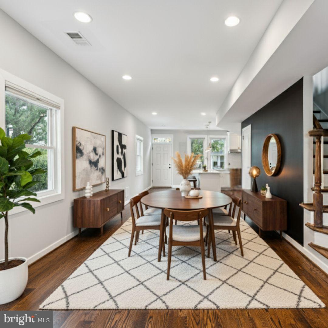 WASHINGTON, District Of Columbia 20002, 4 Bedrooms Bedrooms, 11 Rooms Rooms,3 BathroomsBathrooms,Residential,For sale,DCDC2223782 MLS # DCDC2223782